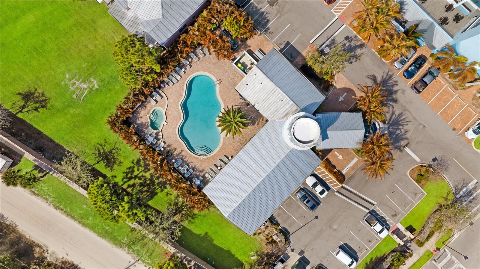CAPE CROSSING - Residential