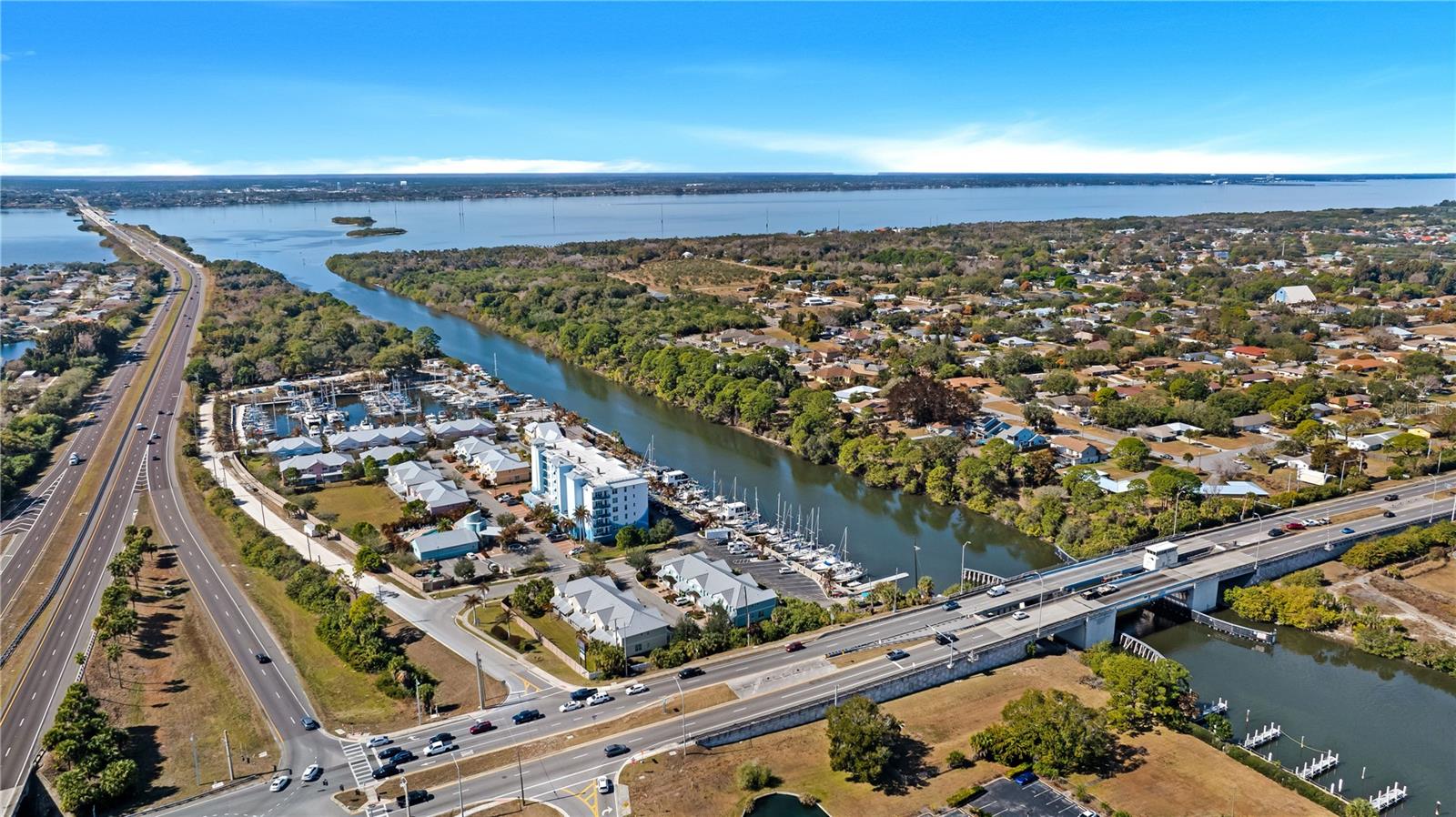 CAPE CROSSING - Residential