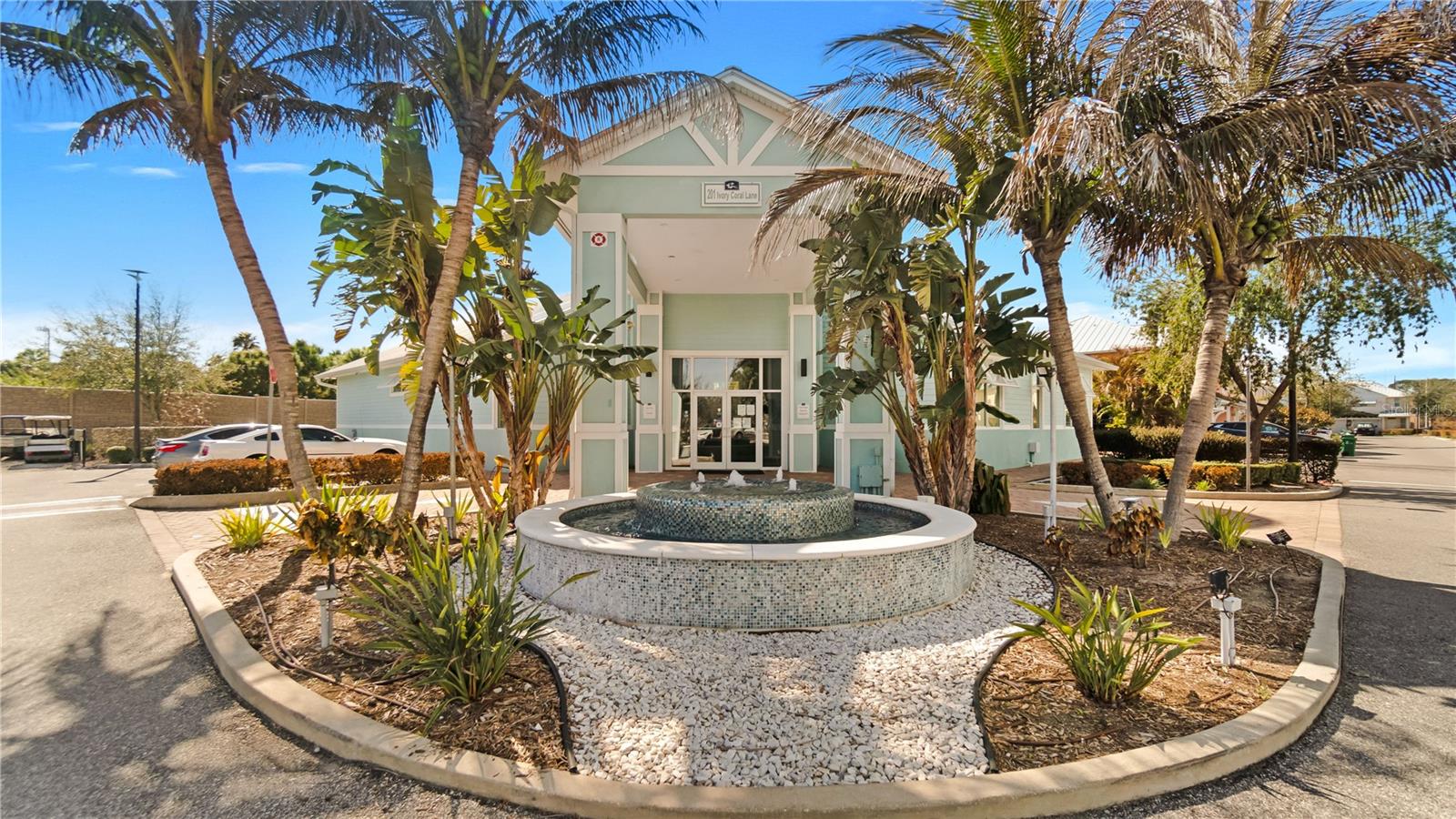 CAPE CROSSING - Residential