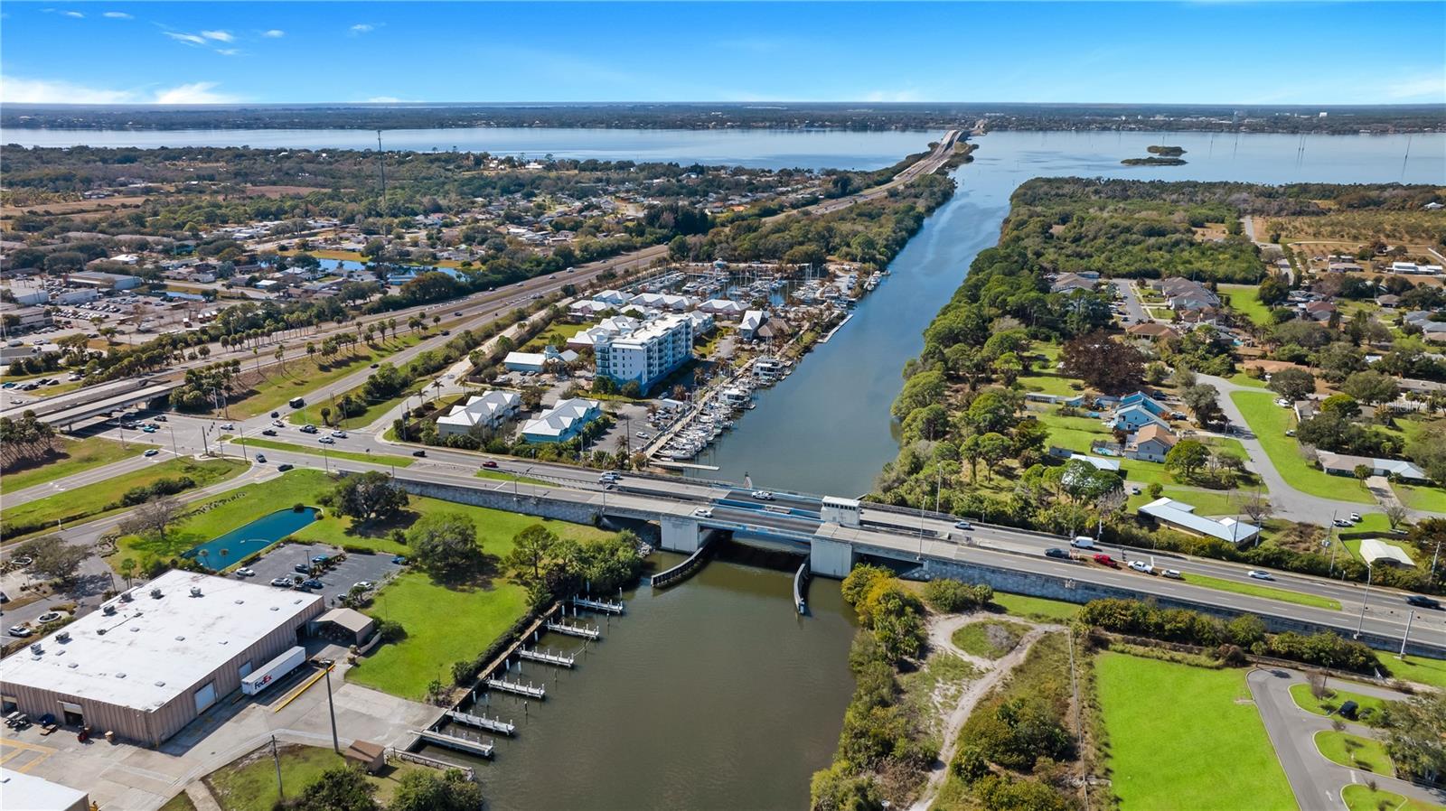 CAPE CROSSING - Residential