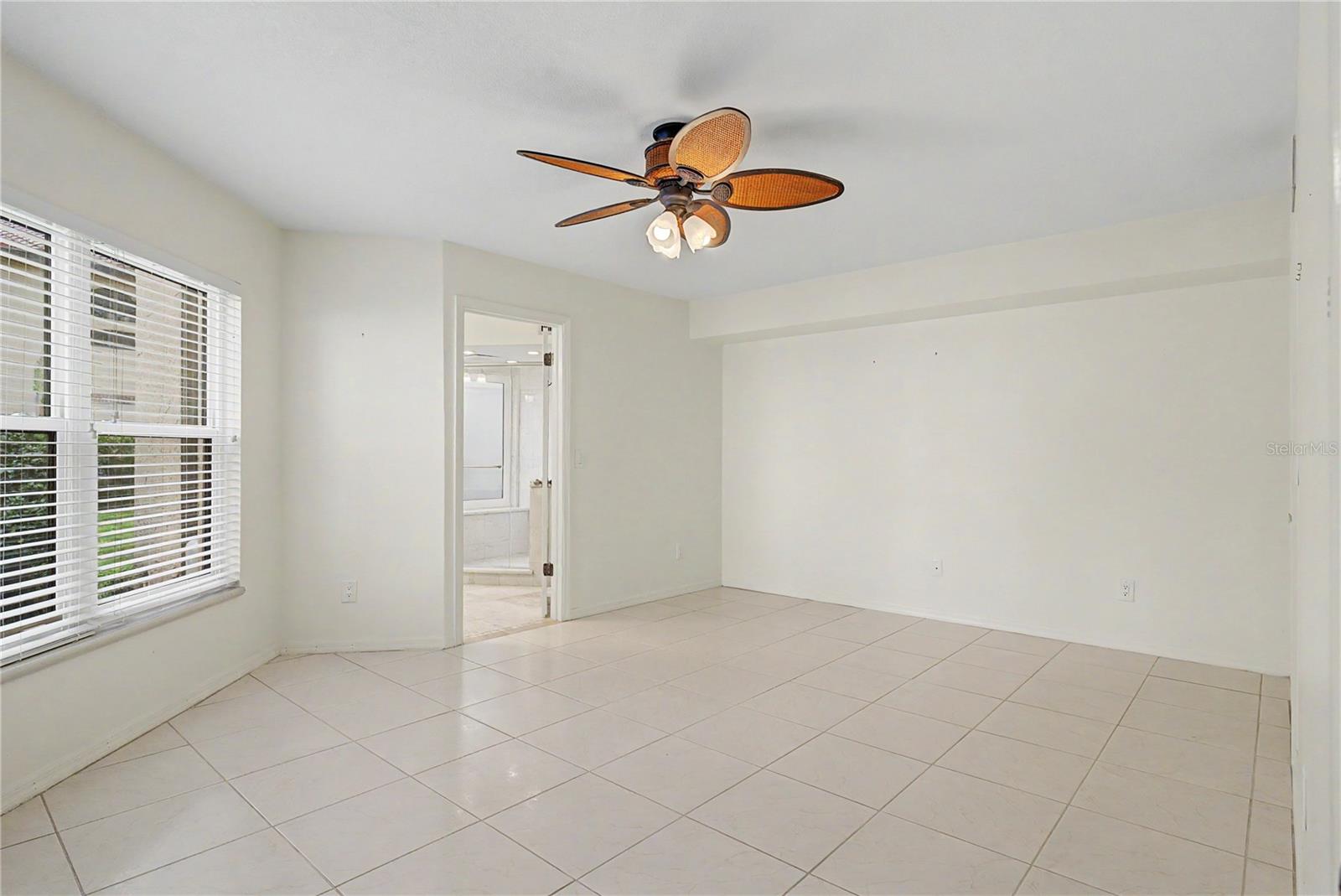 LAKE PINELOCH VILLAGE CONDO 03 - Residential