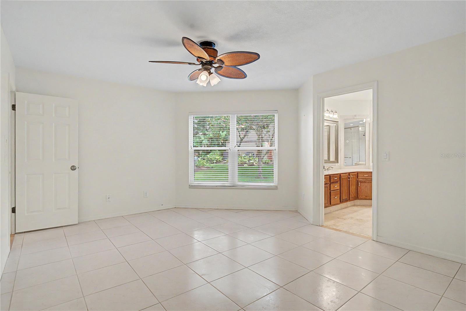LAKE PINELOCH VILLAGE CONDO 03 - Residential