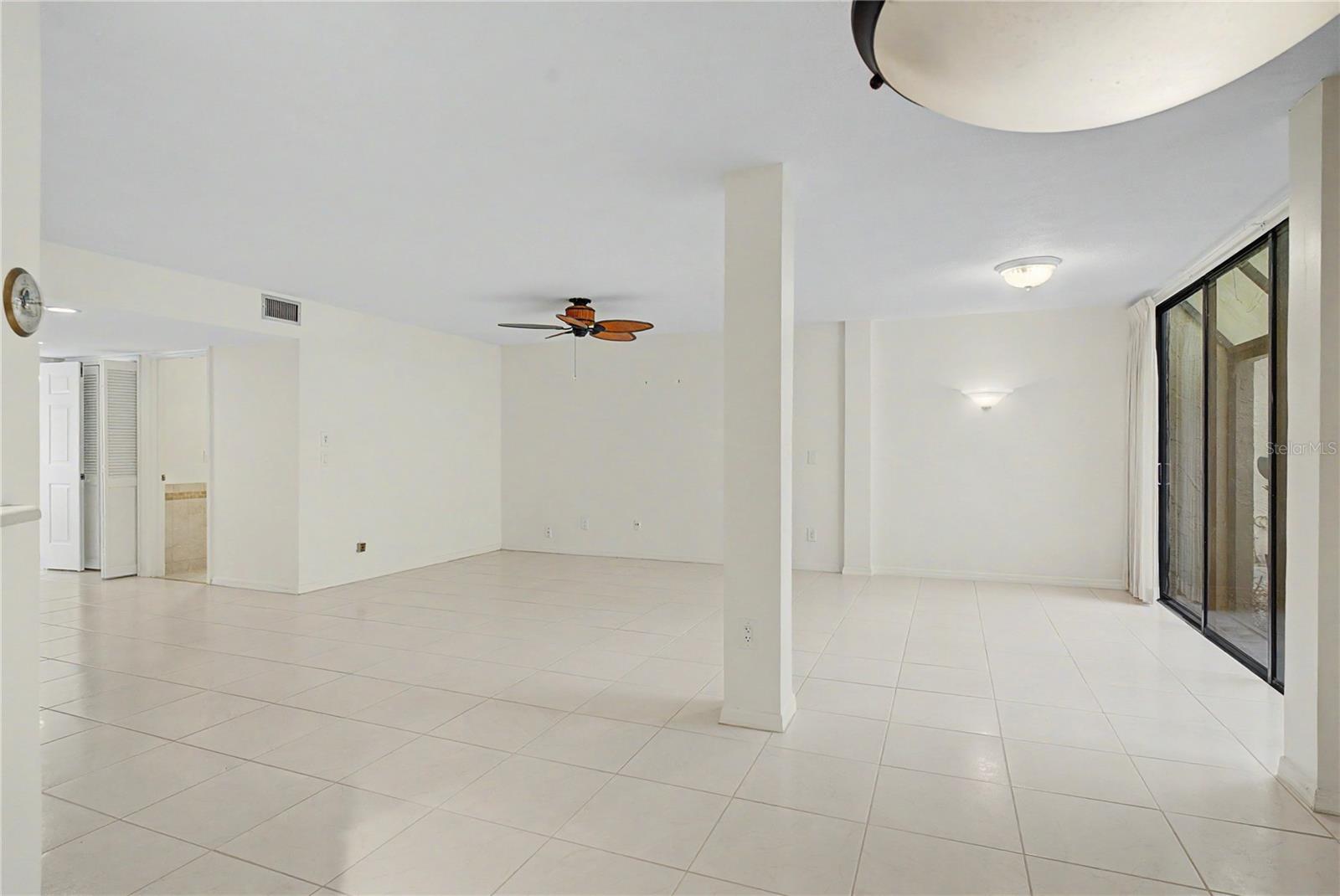 LAKE PINELOCH VILLAGE CONDO 03 - Residential