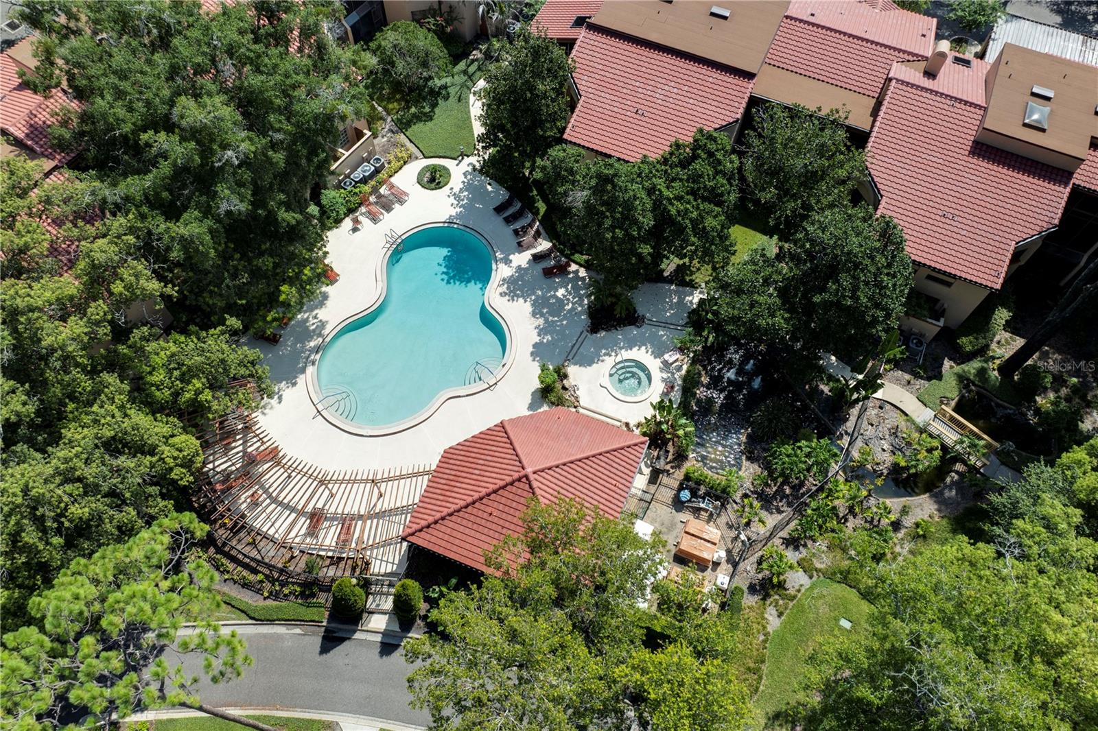 LAKE PINELOCH VILLAGE CONDO 03 - Residential