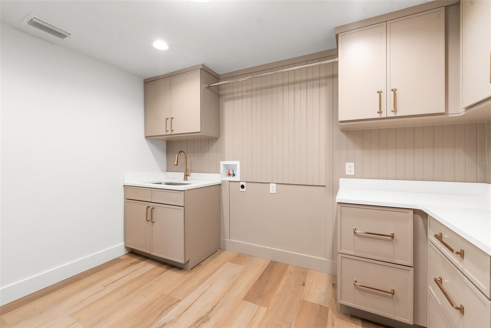ALACHUA HIGHLANDS - Residential