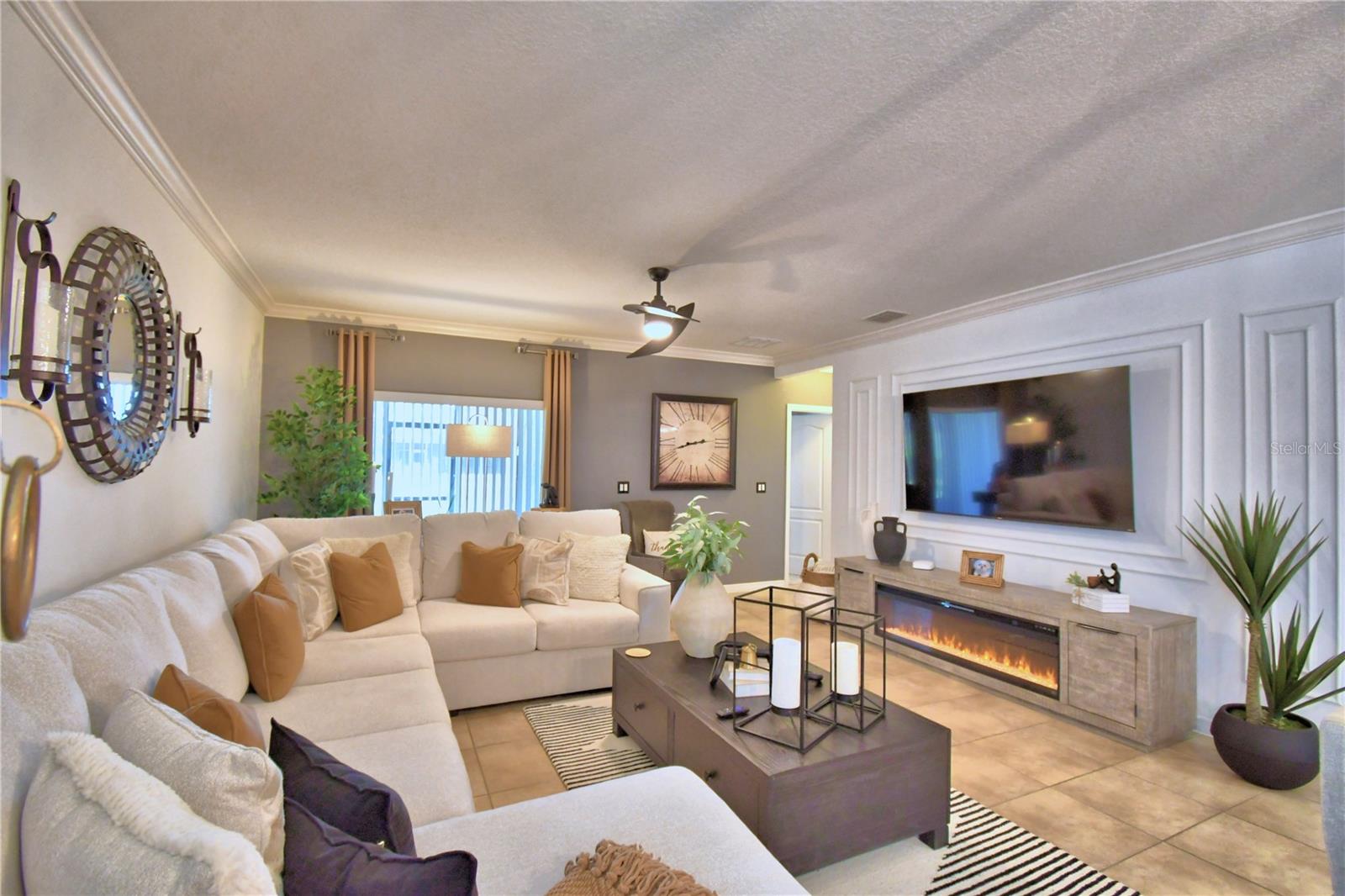 LIBERTY SQUARE - Residential