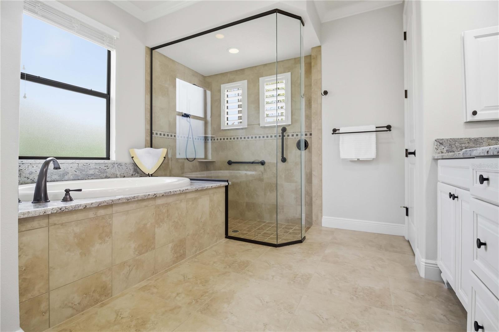 COUNTRY CLUB EAST AT LAKEWD RNCH PP - Residential