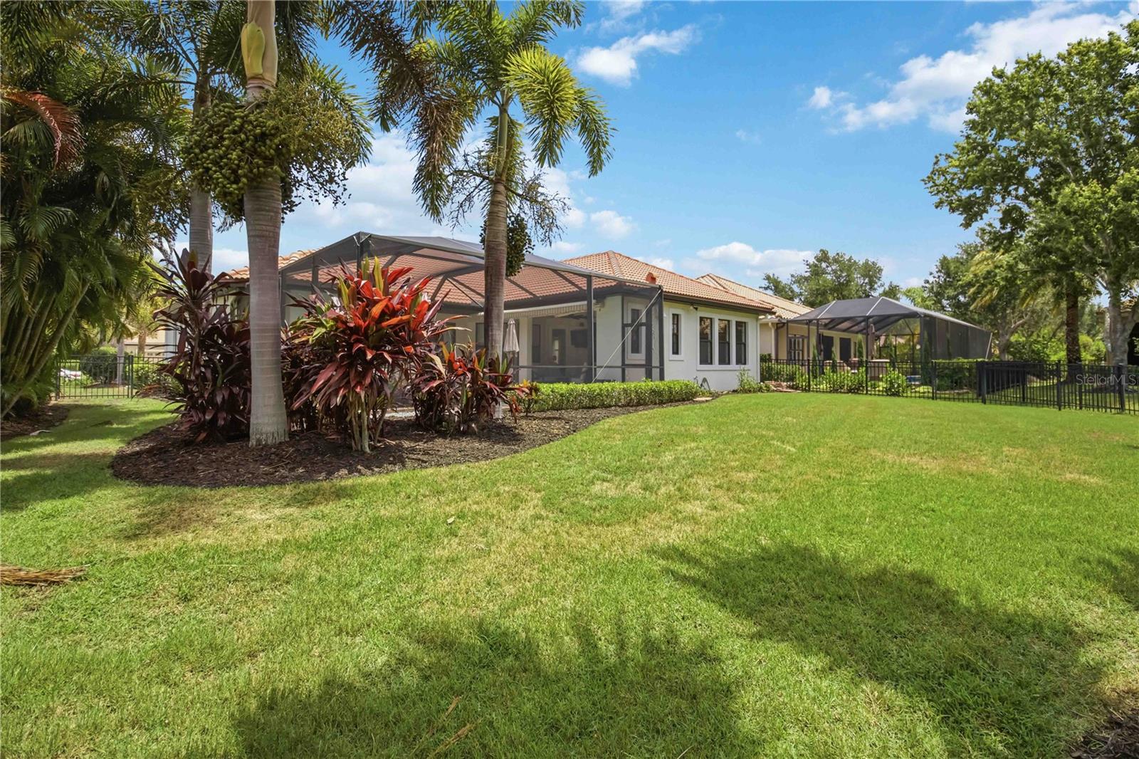 COUNTRY CLUB EAST AT LAKEWD RNCH PP - Residential