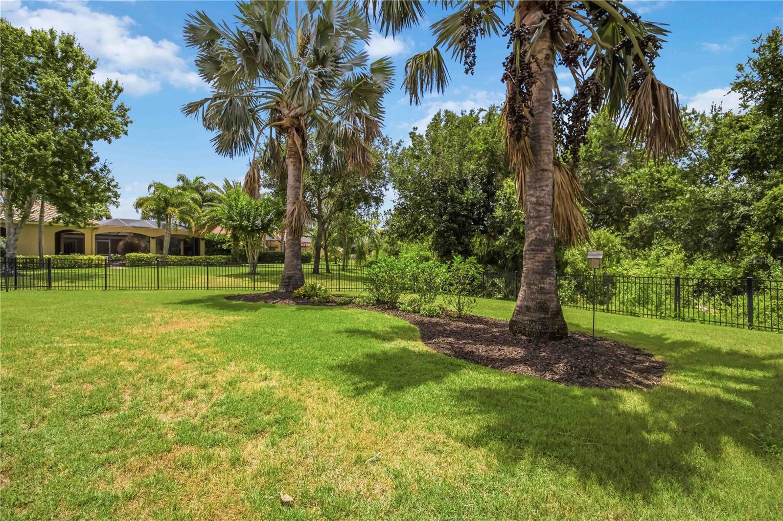 COUNTRY CLUB EAST AT LAKEWD RNCH PP - Residential