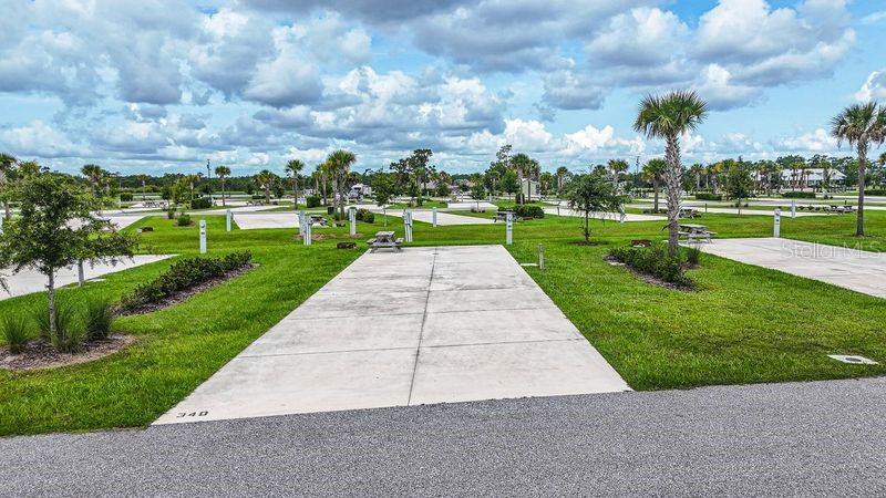 NONRESIDENTIAL CONDO - Land