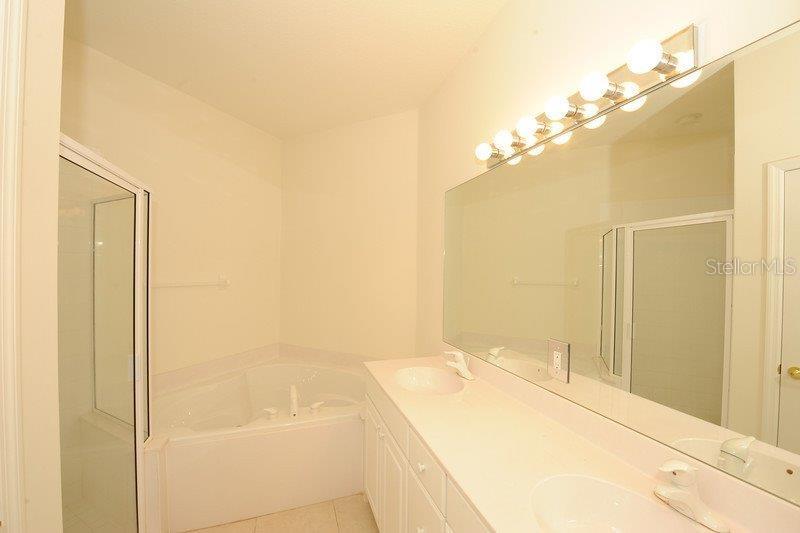 ARIELLE/PALMER RANCH SEC I - Residential