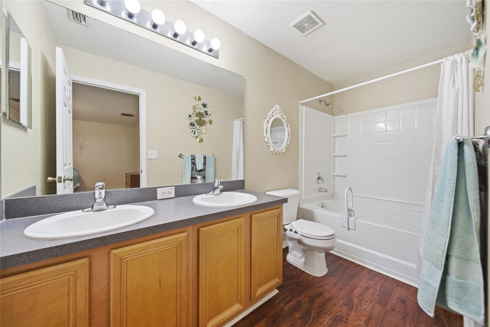 ASHLEY PINES - Residential