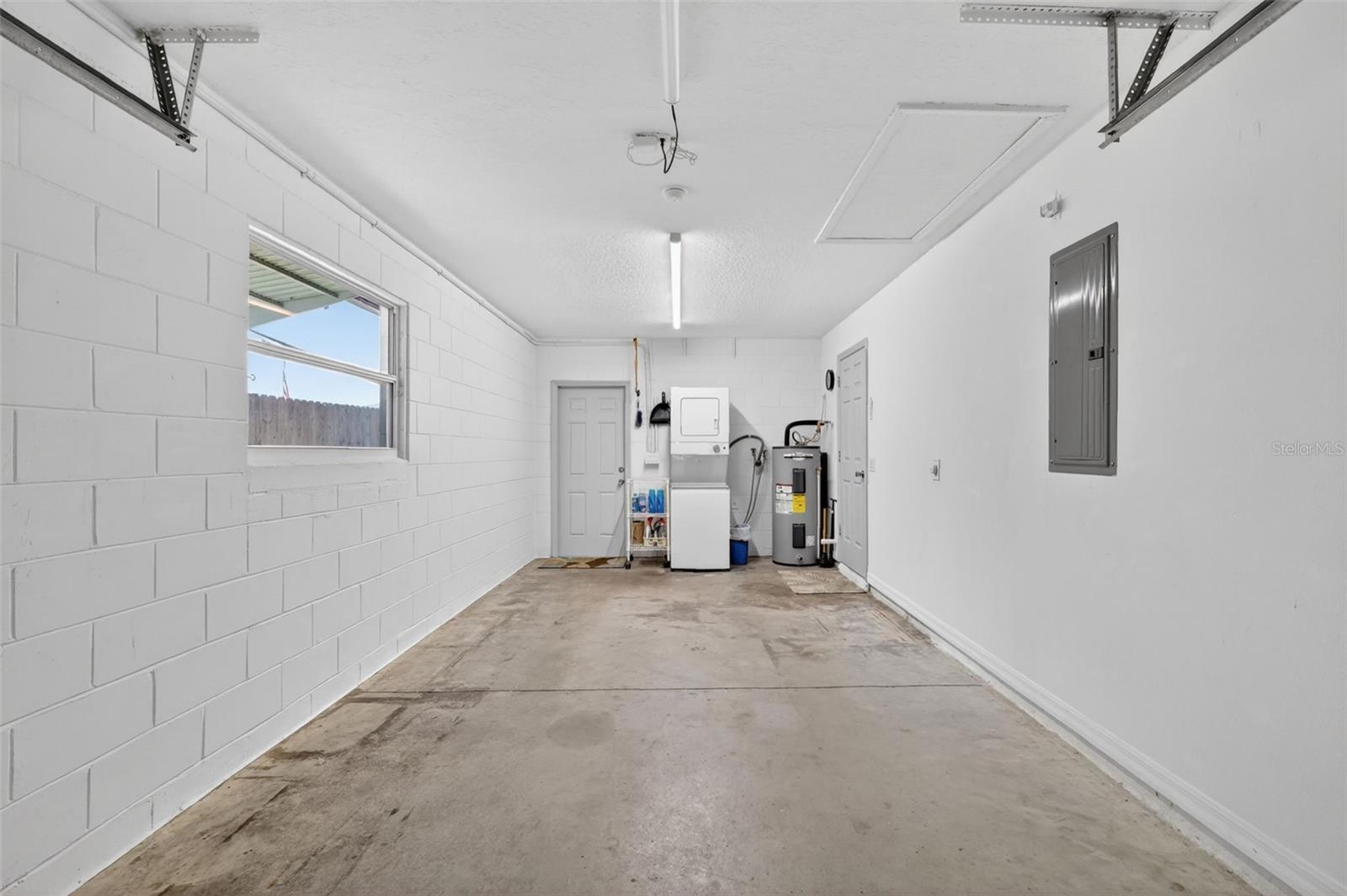 ROLLING ACRES ESTATES - Residential