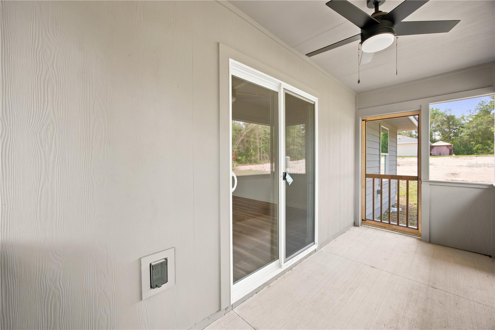 MARION OAKS - Residential