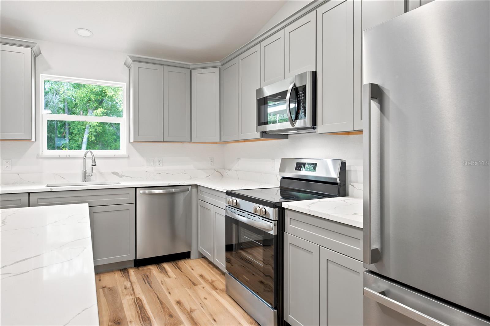 MARION OAKS - Residential