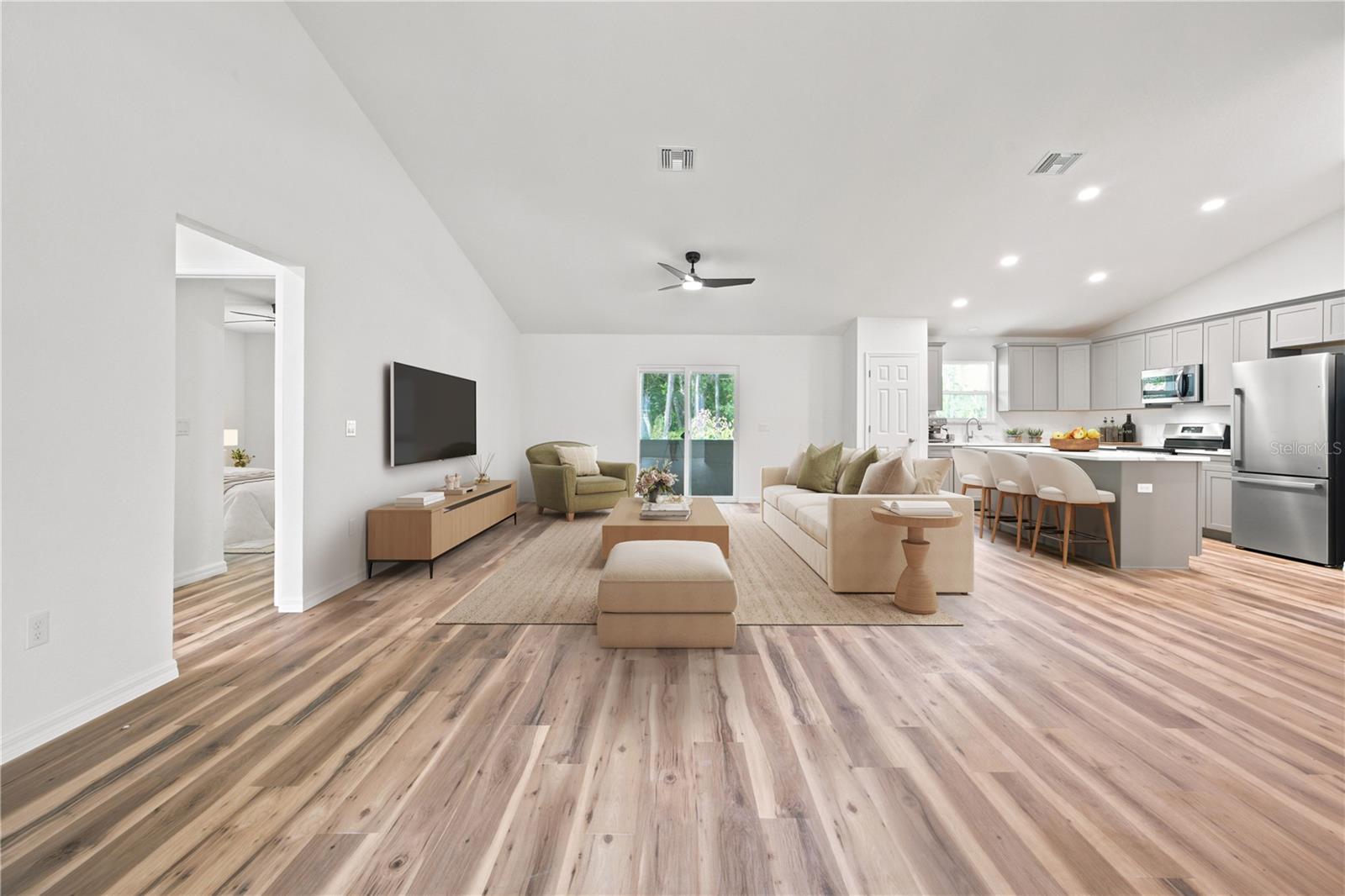 MARION OAKS - Residential