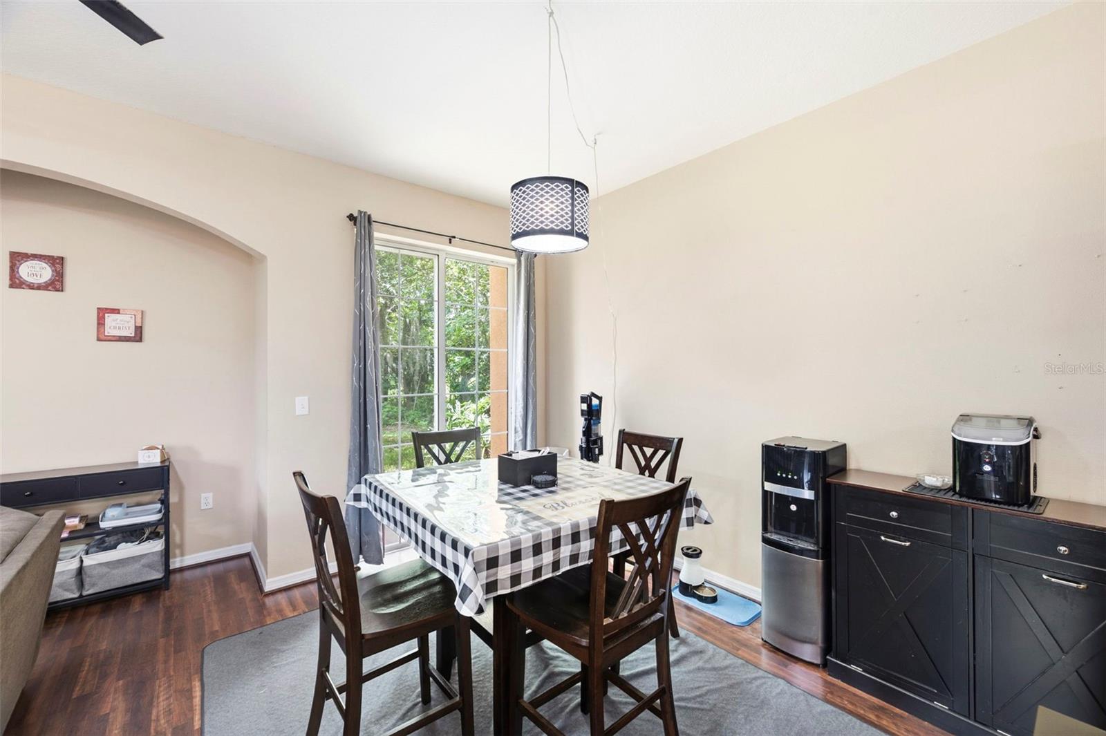 LITTLE RDG - Residential