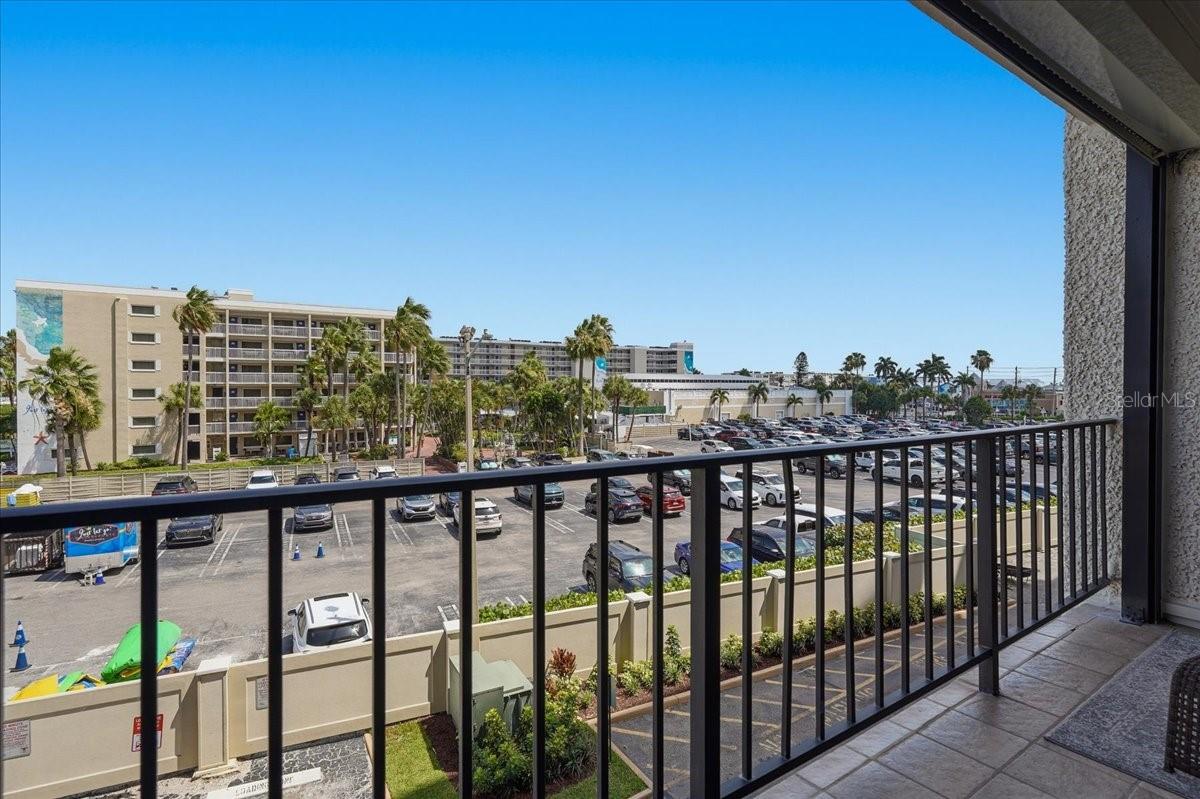 SEAMARK CONDO - Residential
