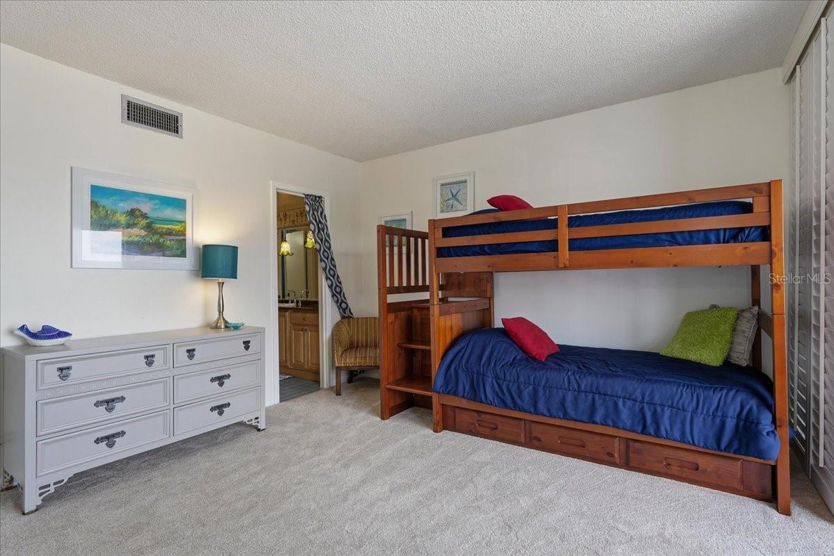 SEAMARK CONDO - Residential