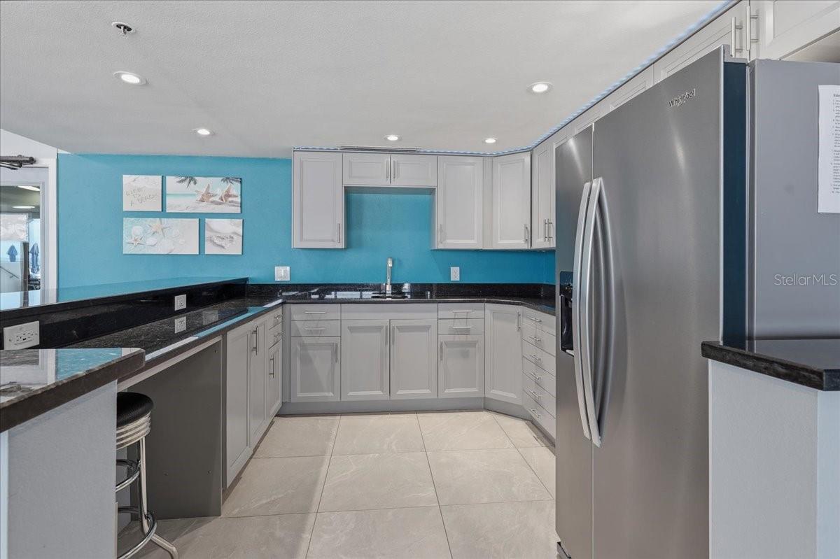 SEAMARK CONDO - Residential