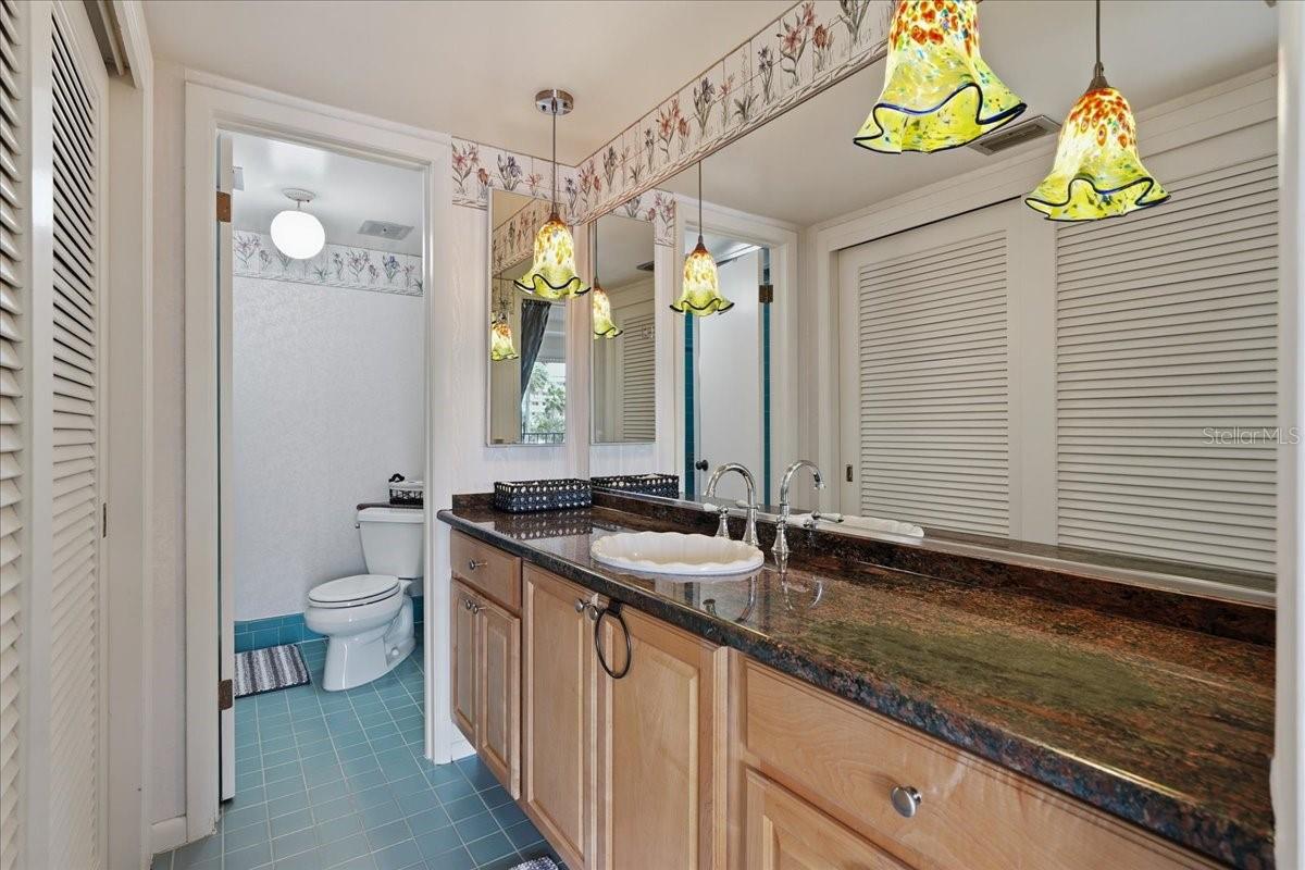 SEAMARK CONDO - Residential