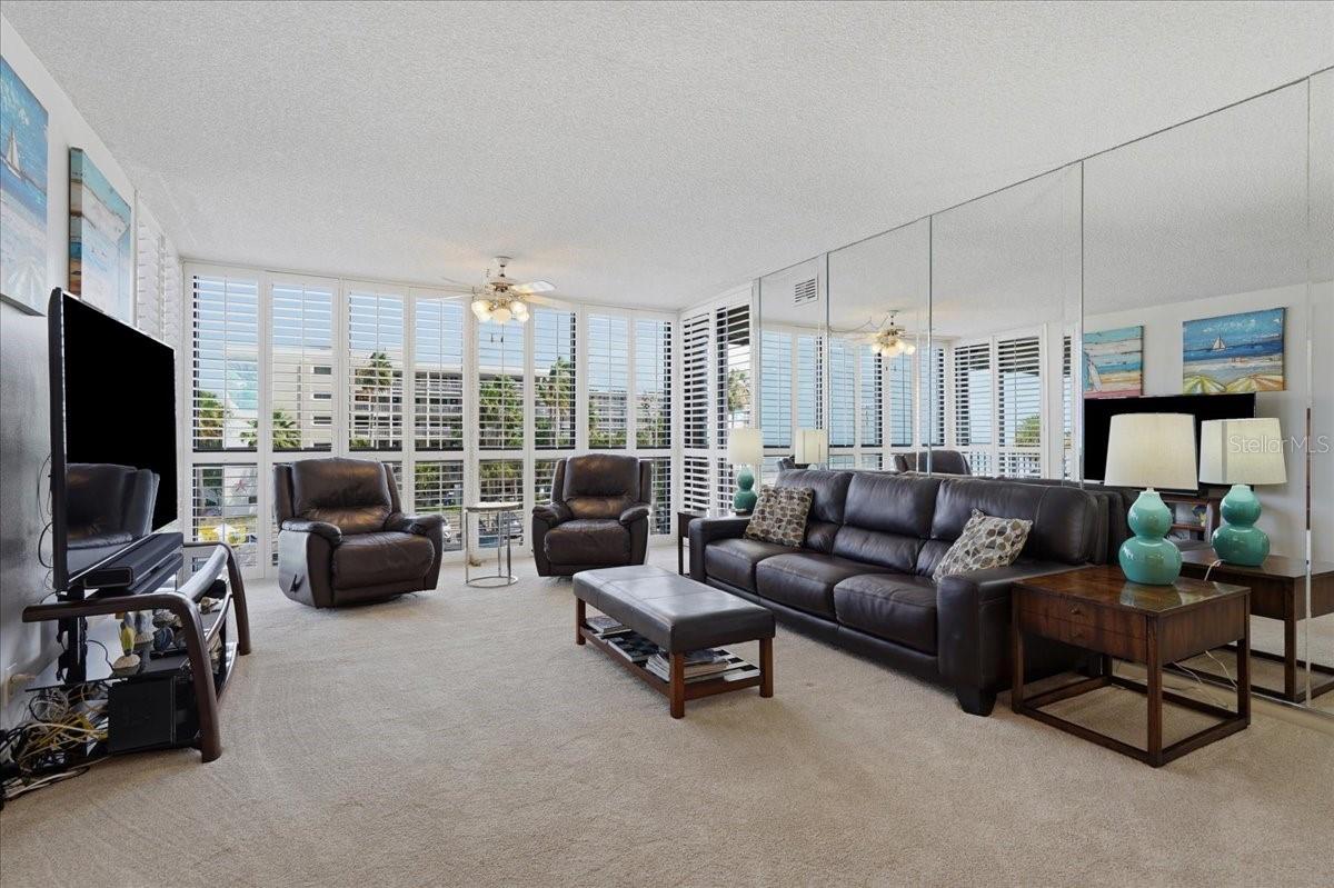 SEAMARK CONDO - Residential
