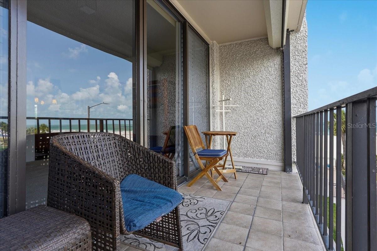SEAMARK CONDO - Residential