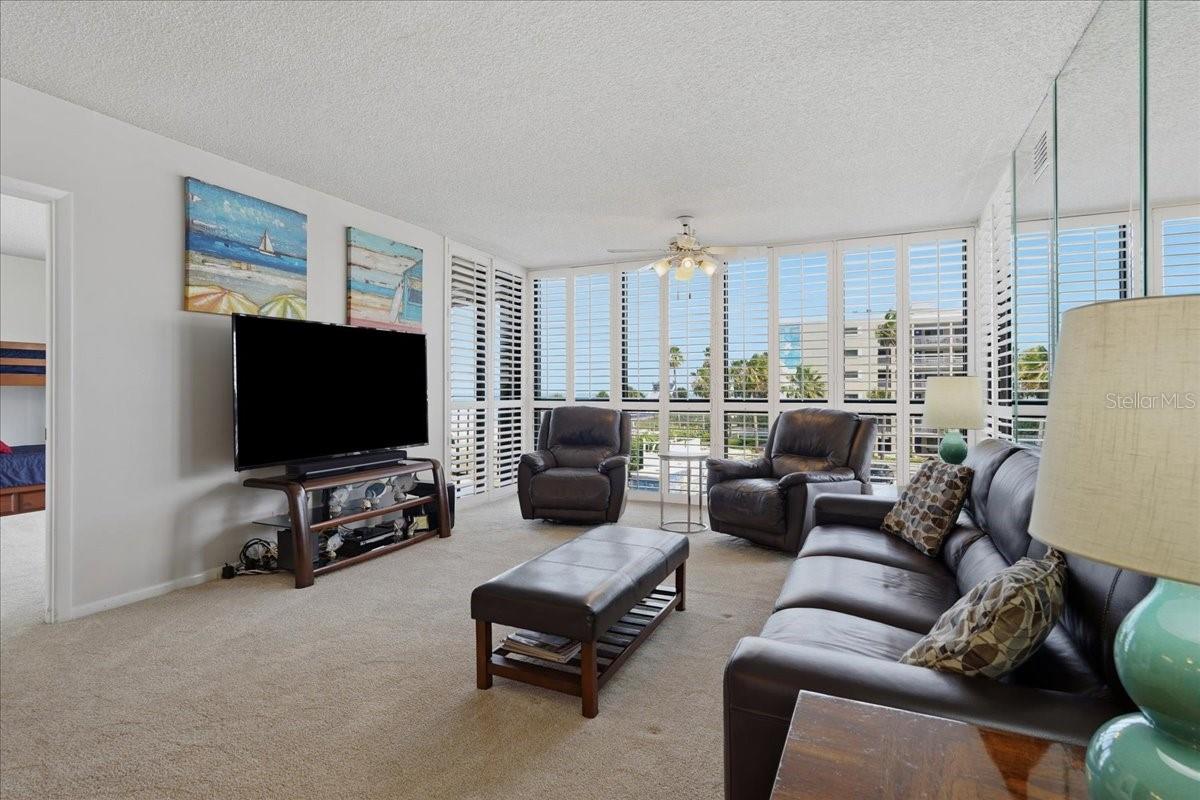 SEAMARK CONDO - Residential
