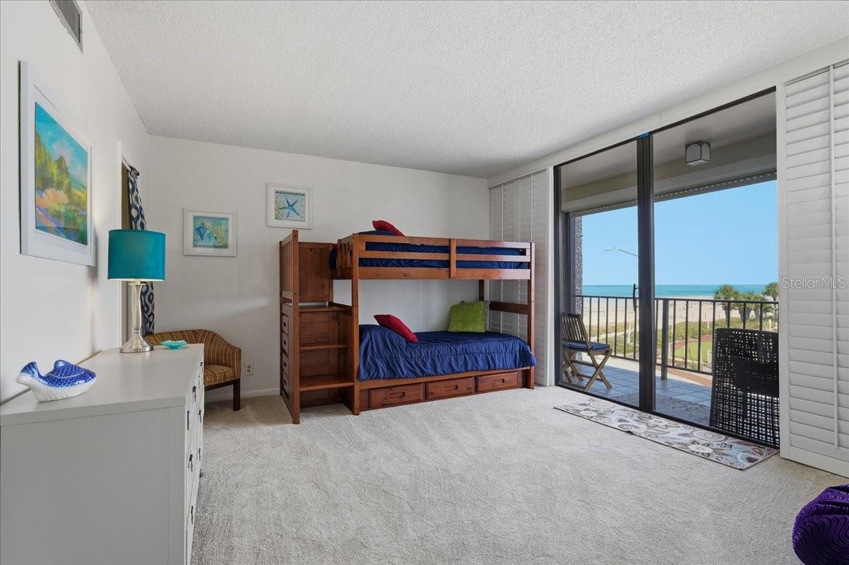 SEAMARK CONDO - Residential