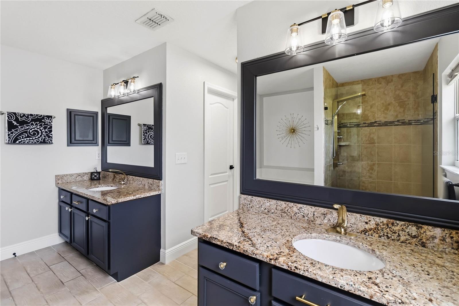 KEYSTONE POINTE PH 3 - Residential