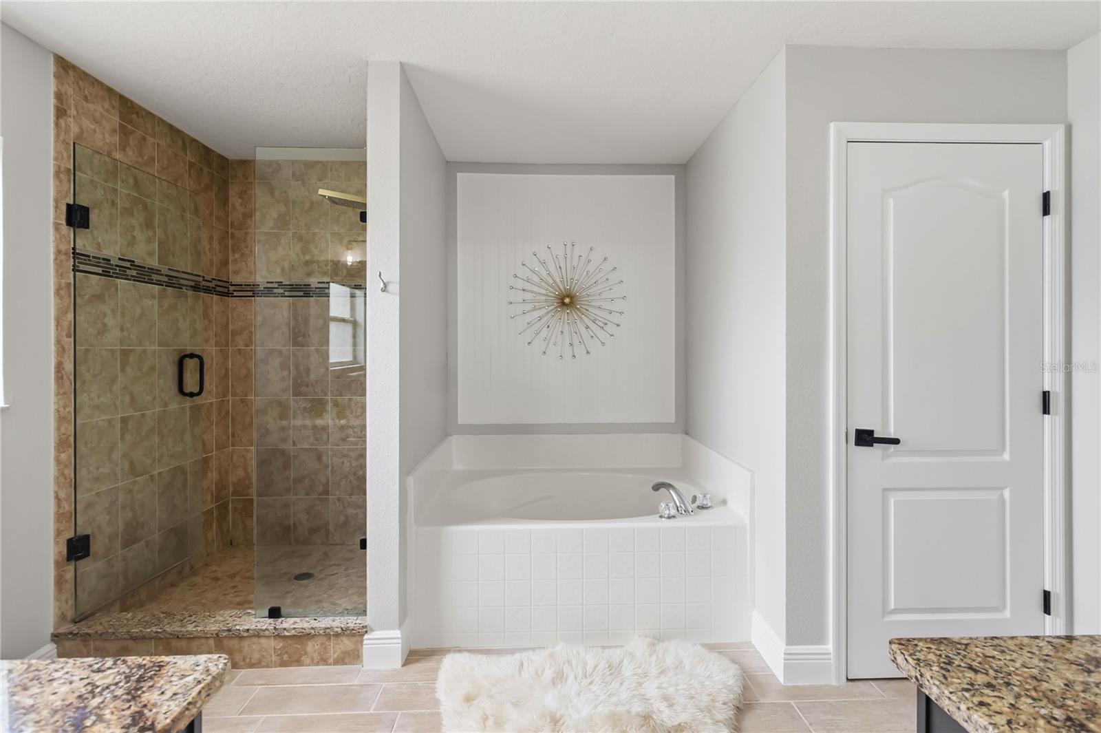 KEYSTONE POINTE PH 3 - Residential
