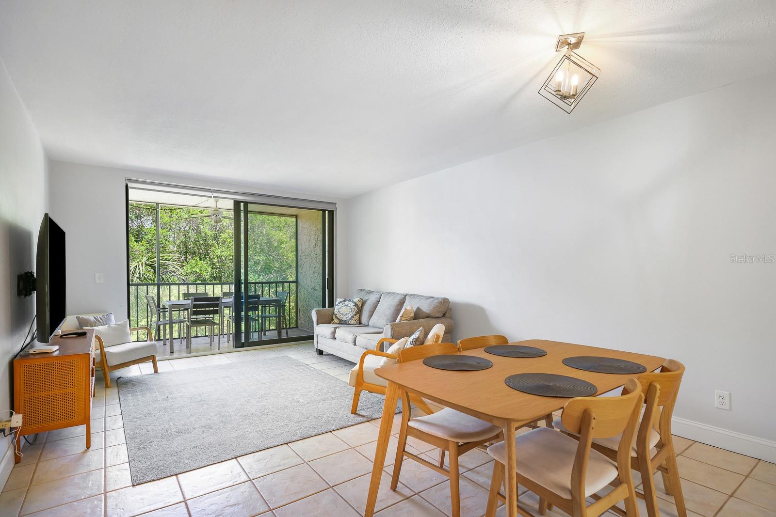 SEAPLACE VI - Residential