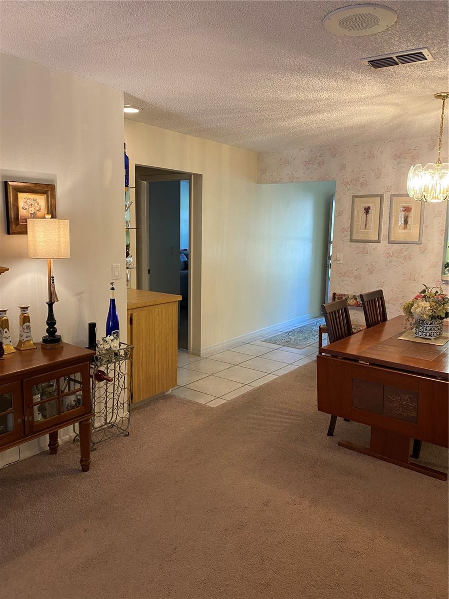 HIGHLAND LAKES VILLAS ON THE GREEN - Residential