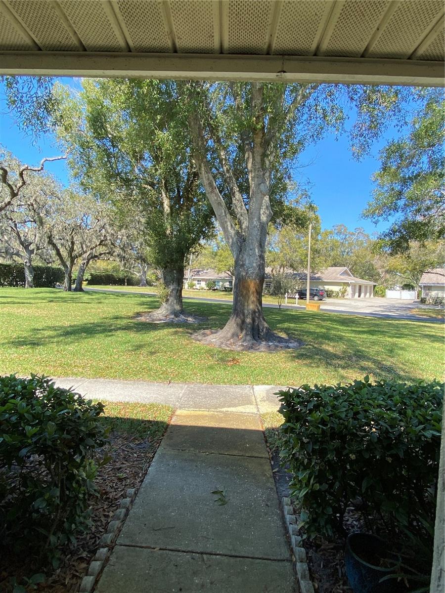 HIGHLAND LAKES VILLAS ON THE GREEN - Residential