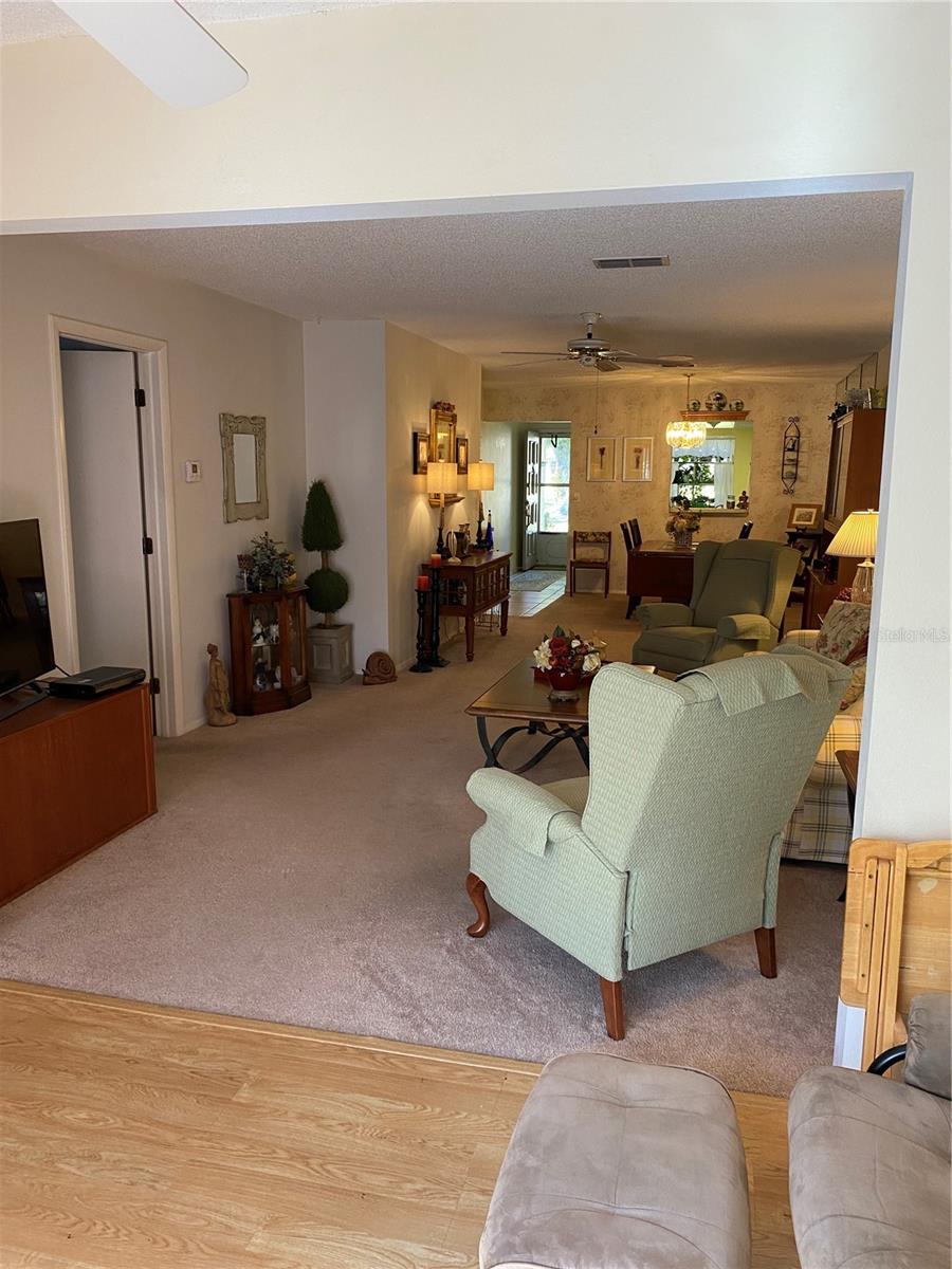 HIGHLAND LAKES VILLAS ON THE GREEN - Residential