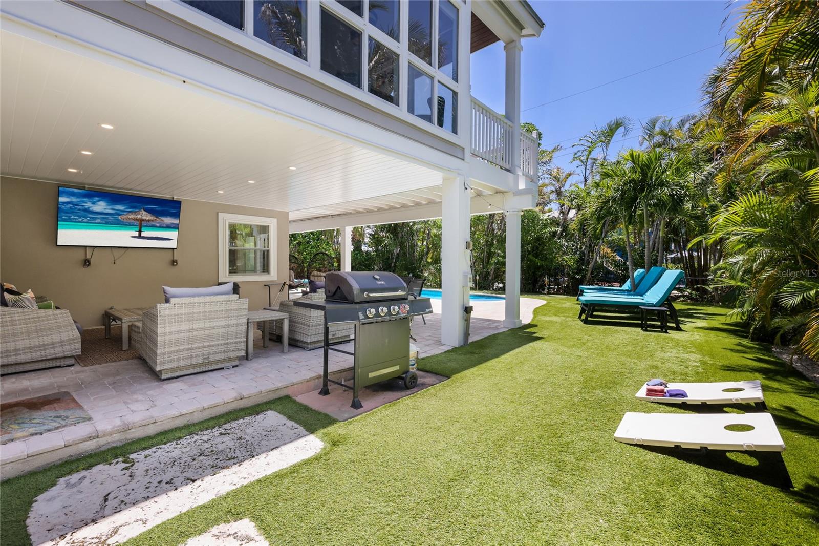 WEST WIND SHORES - Residential
