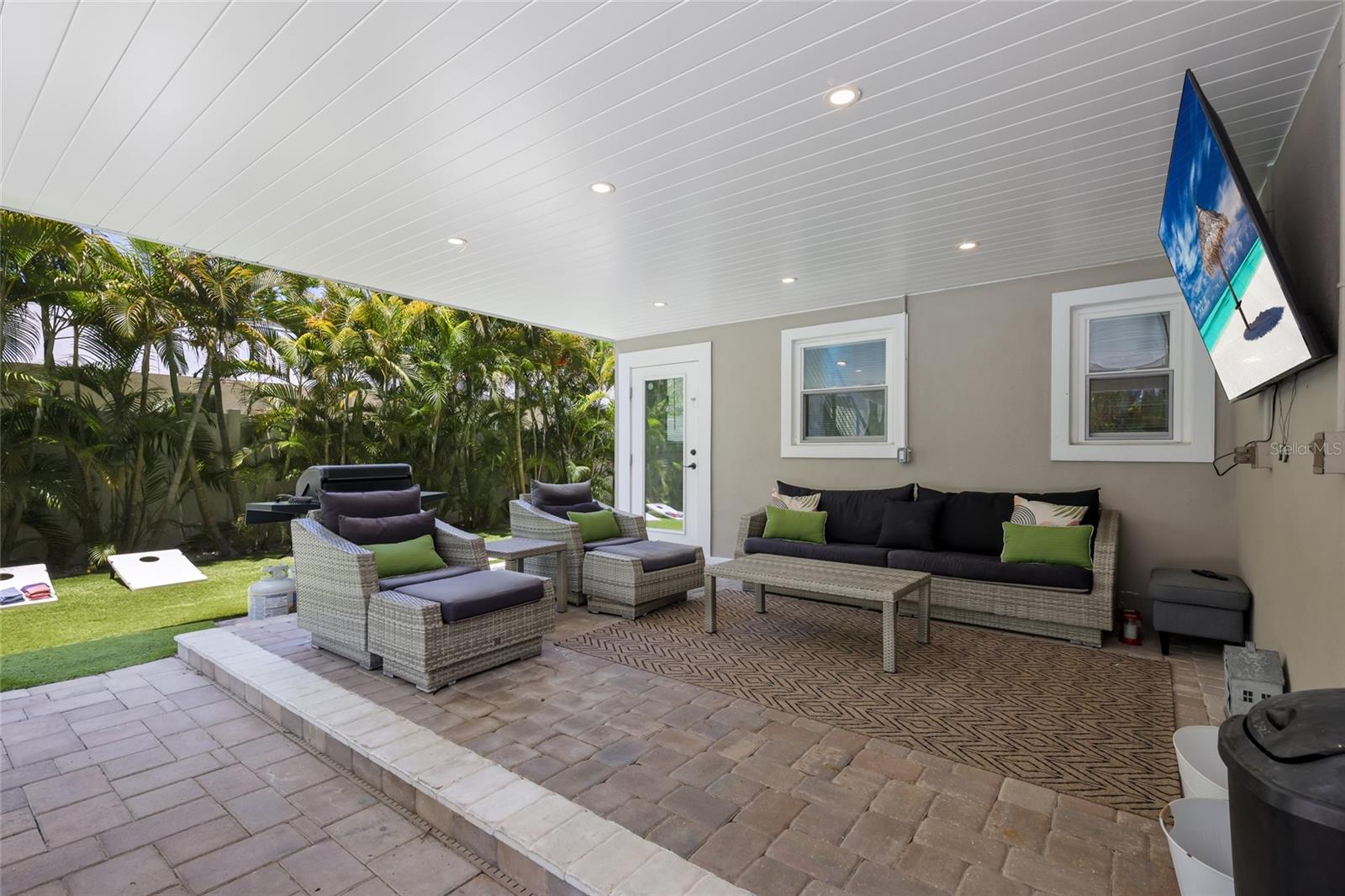 WEST WIND SHORES - Residential