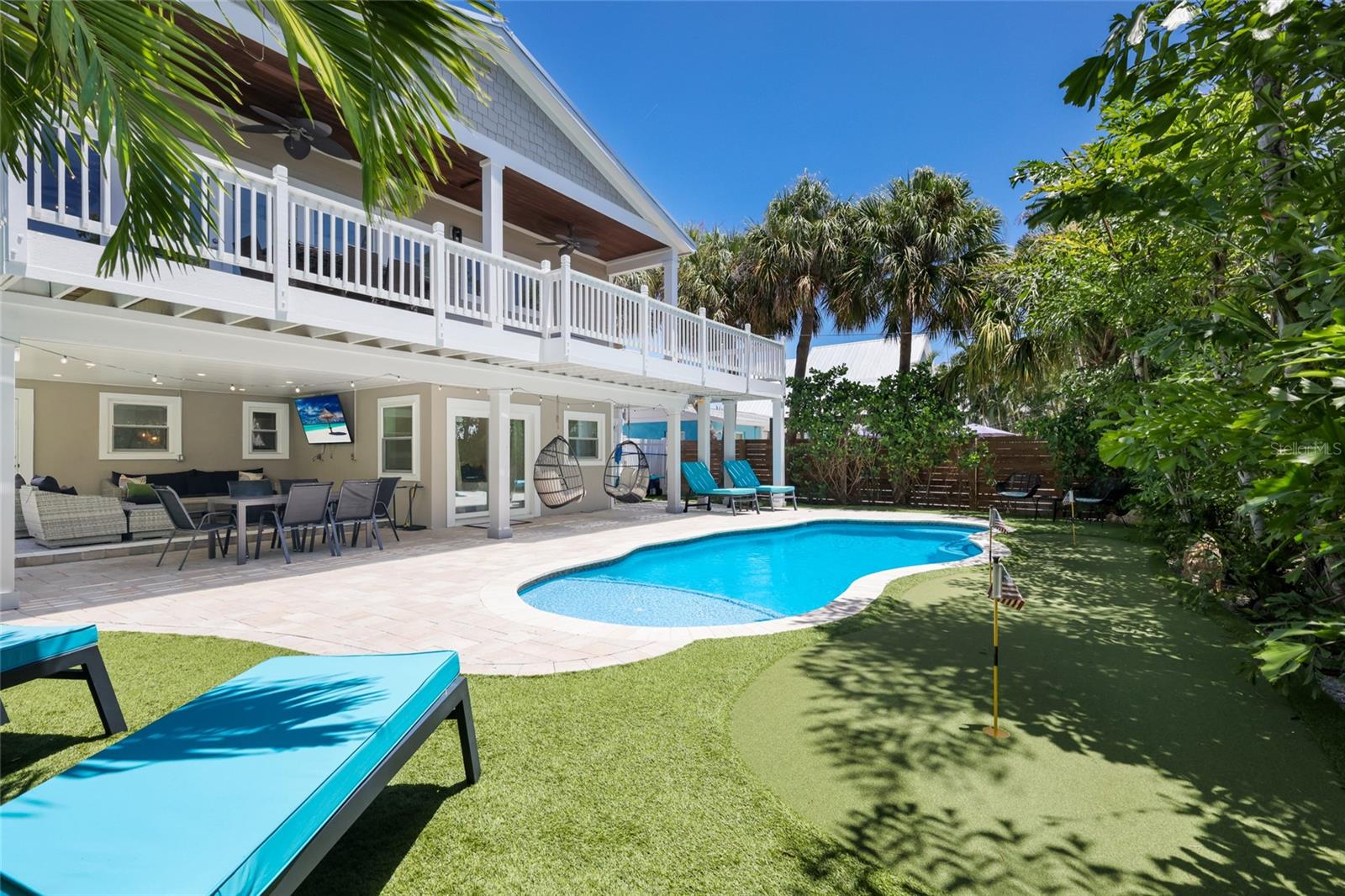 WEST WIND SHORES - Residential