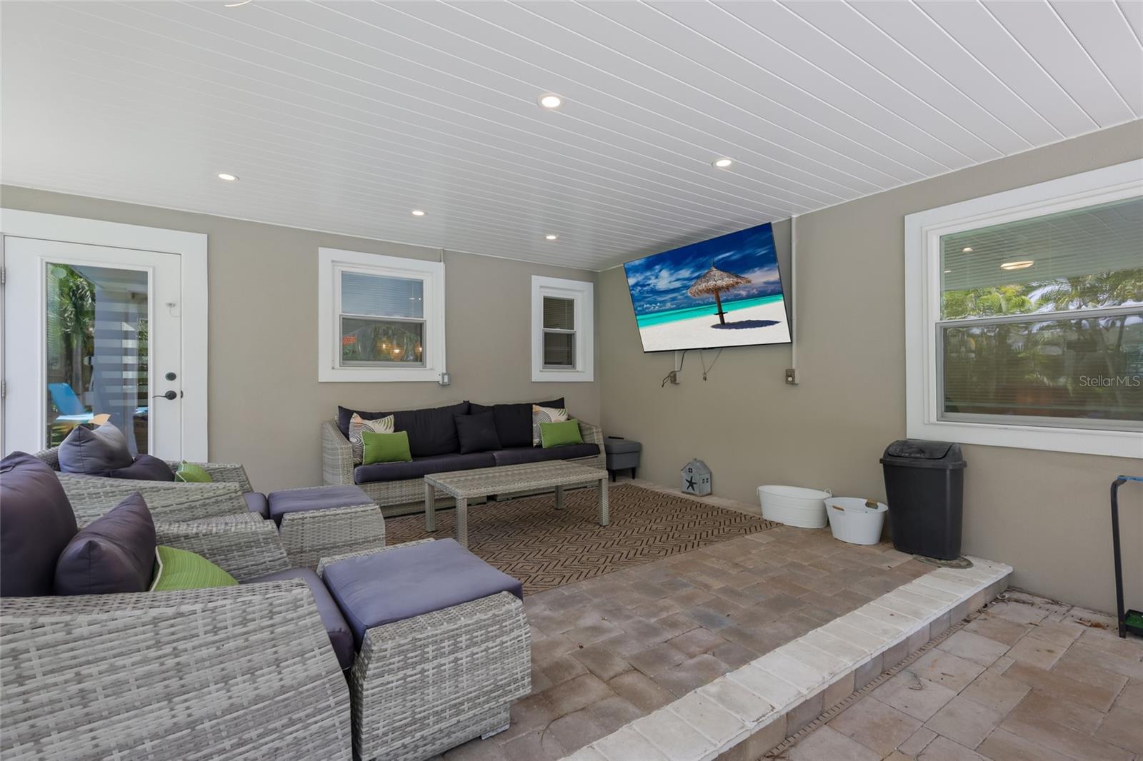 WEST WIND SHORES - Residential