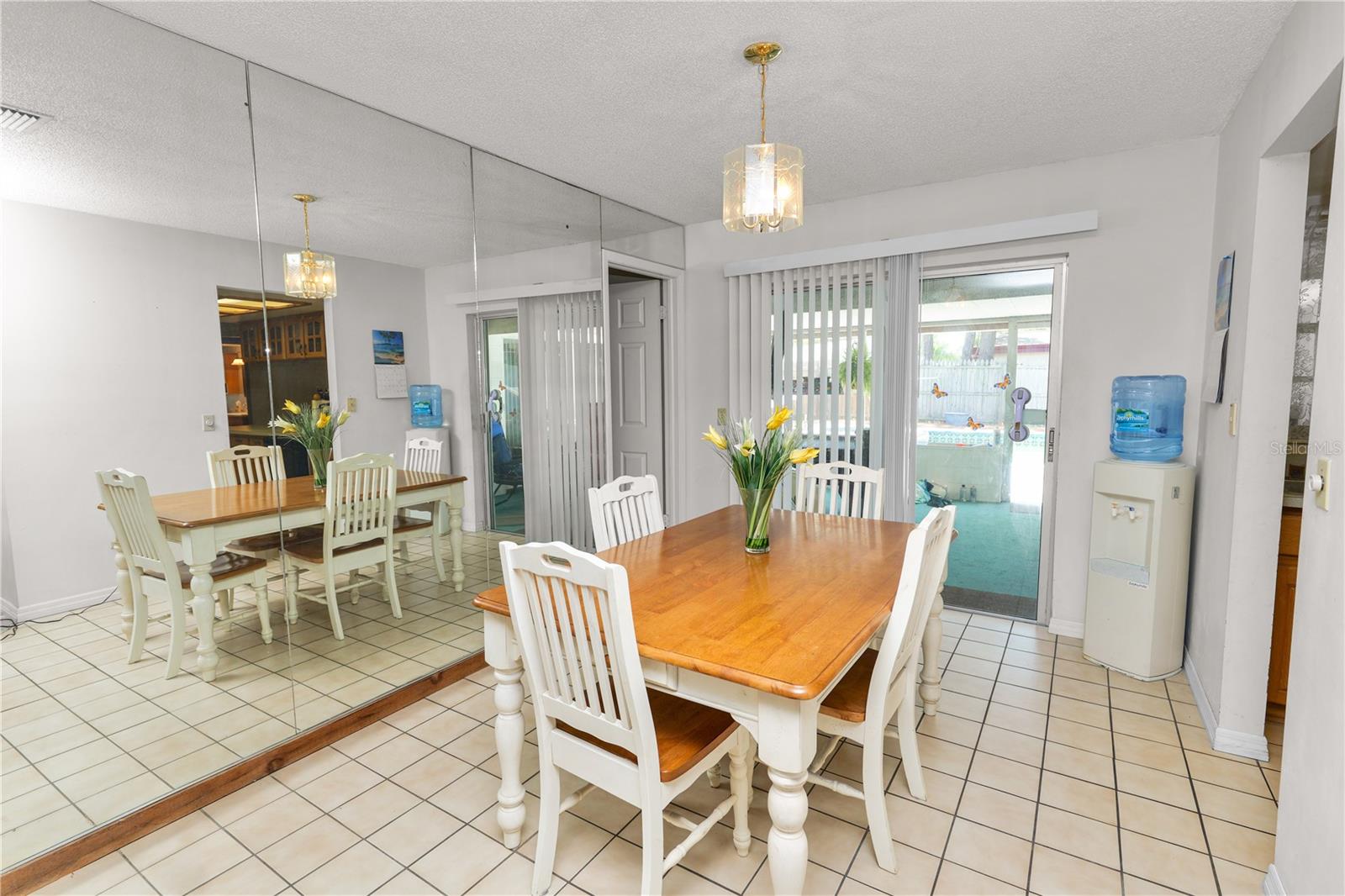 CARROLLWOOD MEADOWS UNIT II SE - Residential