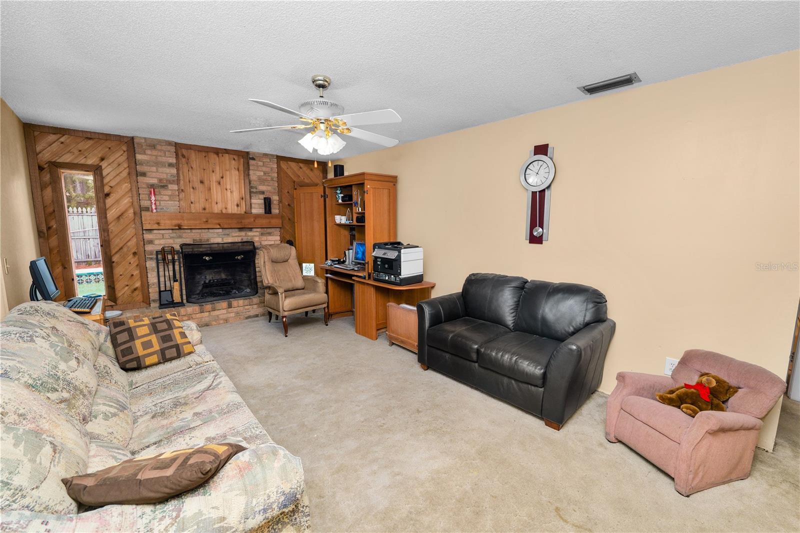 CARROLLWOOD MEADOWS UNIT II SE - Residential