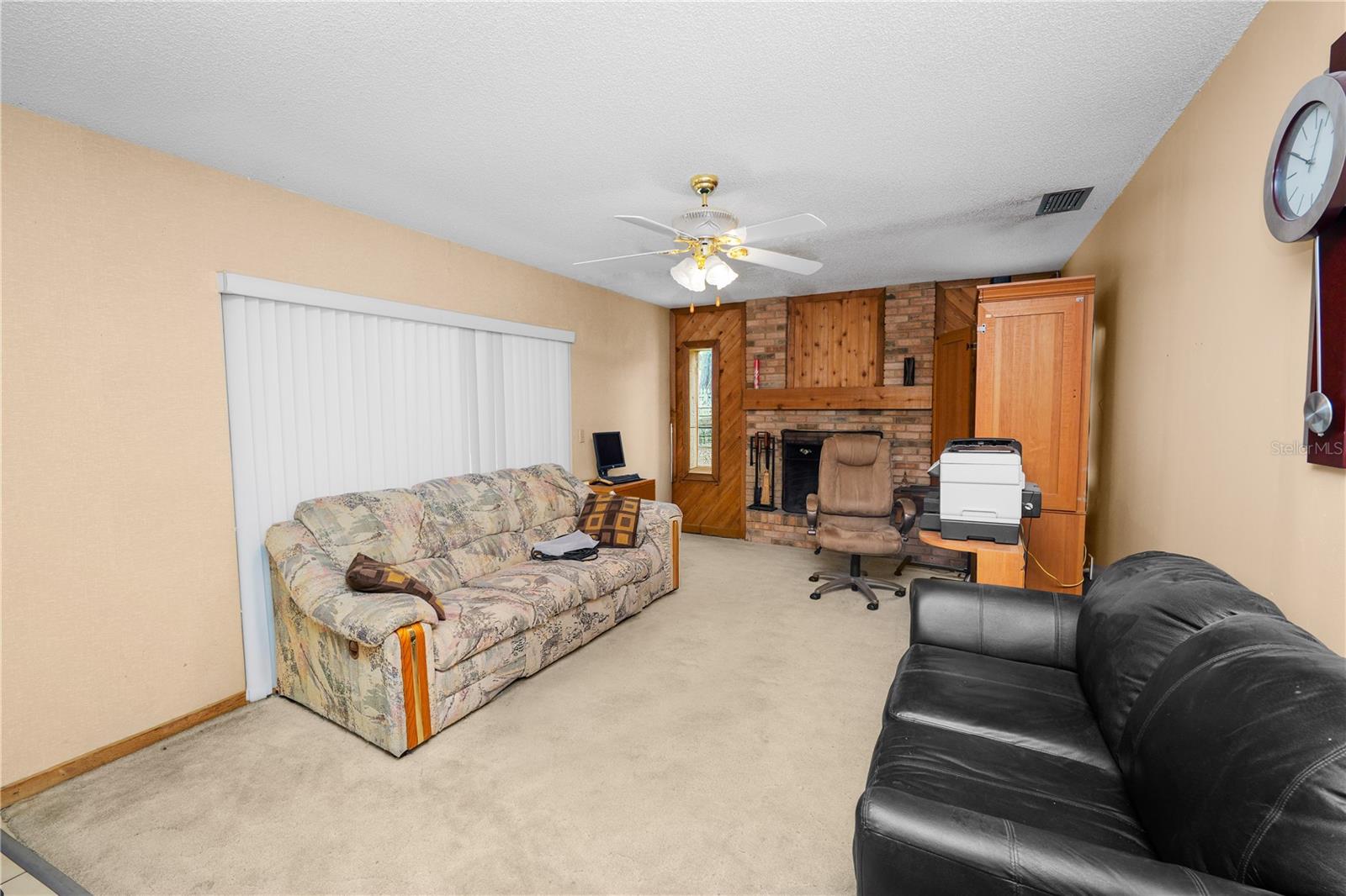 CARROLLWOOD MEADOWS UNIT II SE - Residential