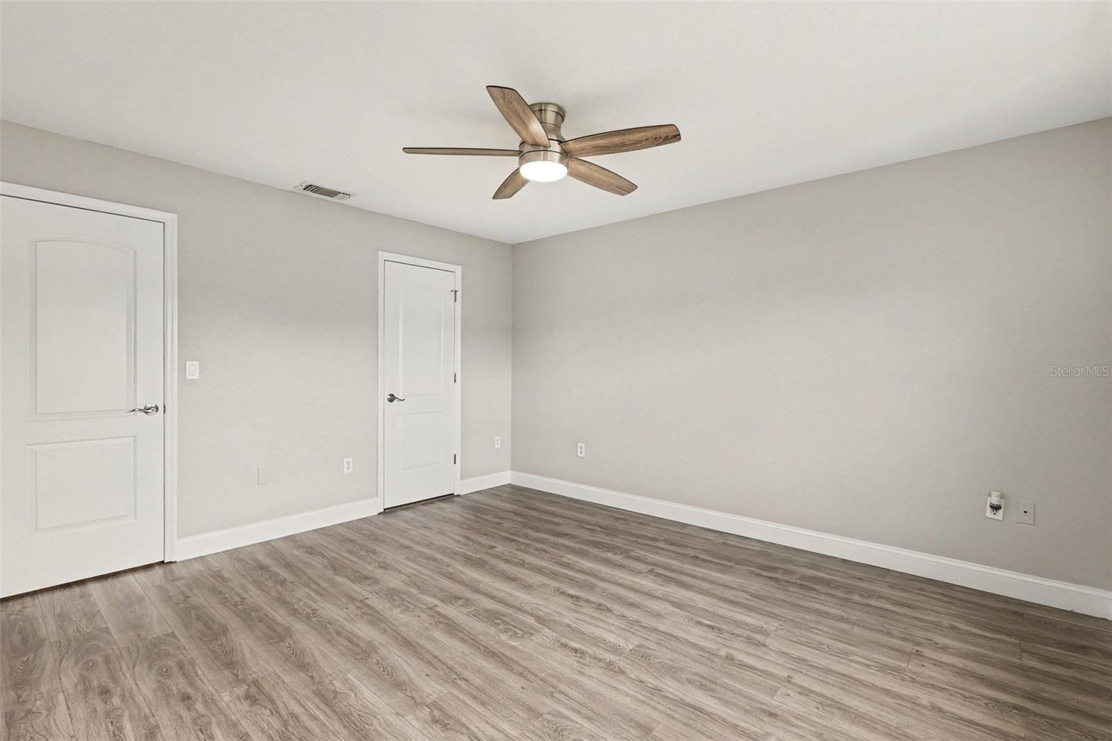 BEACON SQUARE - Residential