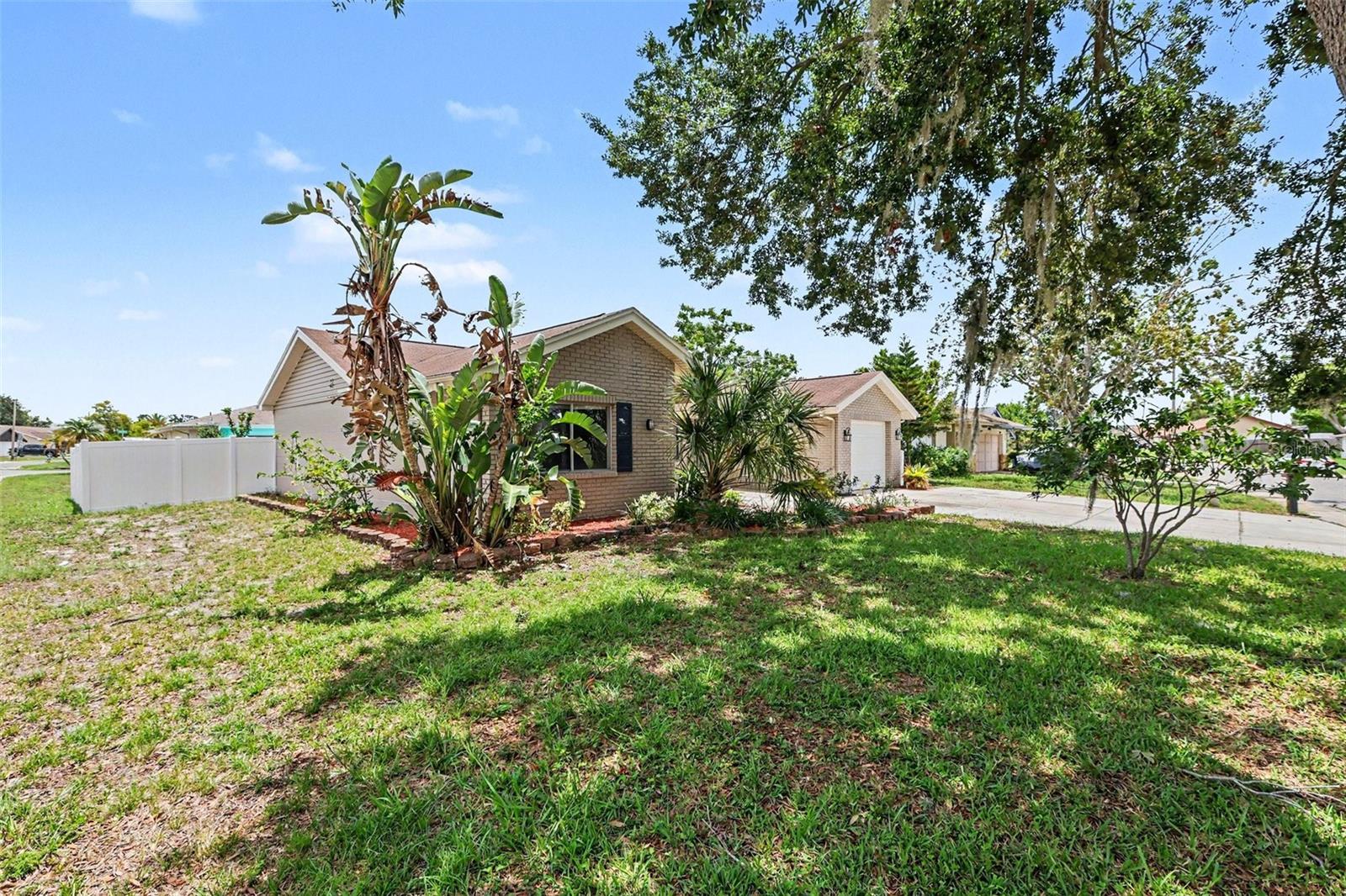 BEACON SQUARE - Residential