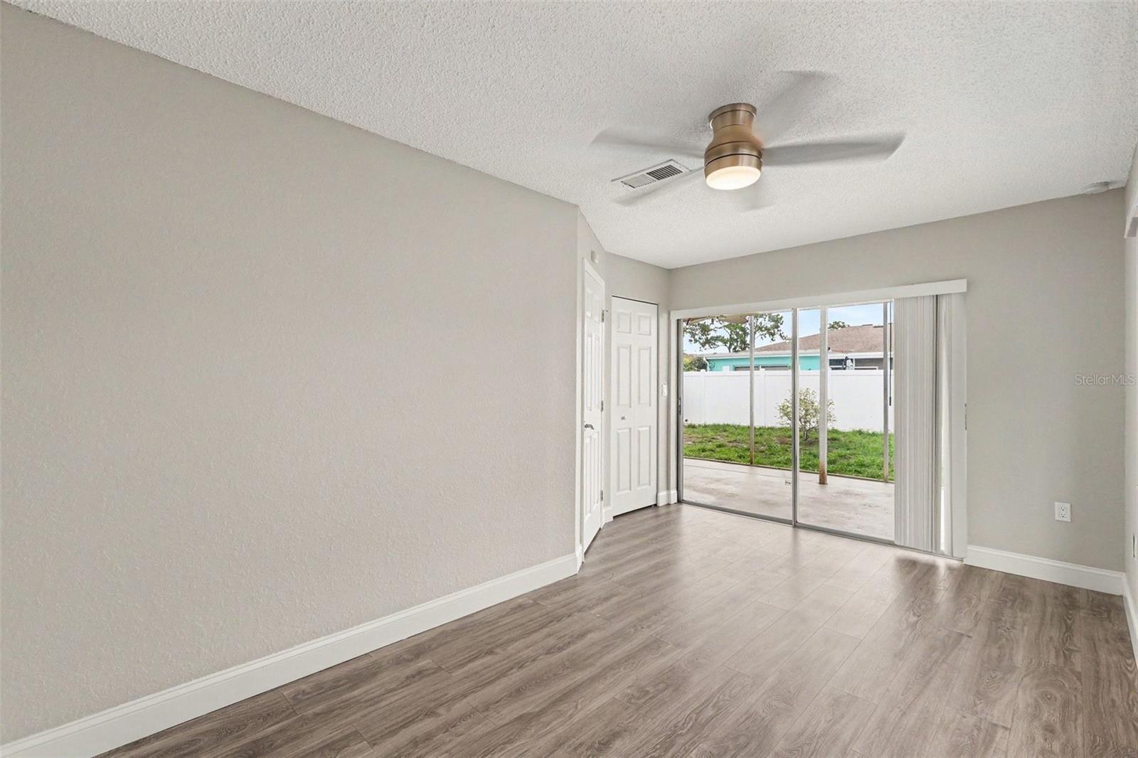 BEACON SQUARE - Residential