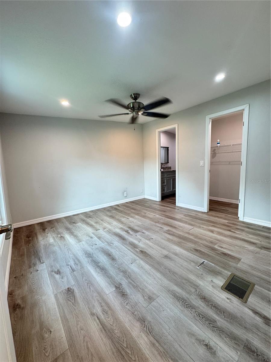 LAKE WEIR HEIGHTS - Residential