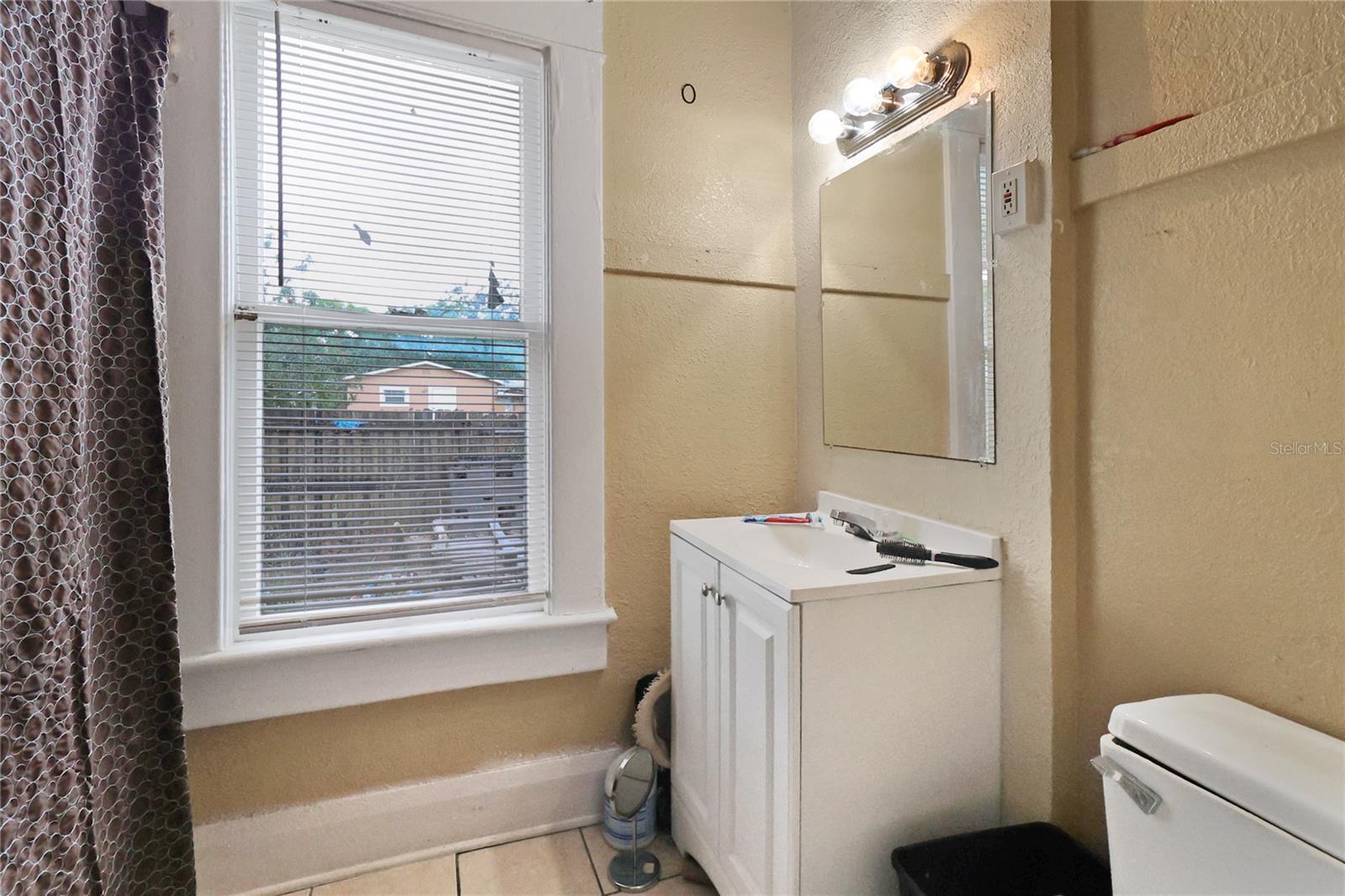 GATEWAY SUB - Residential Income