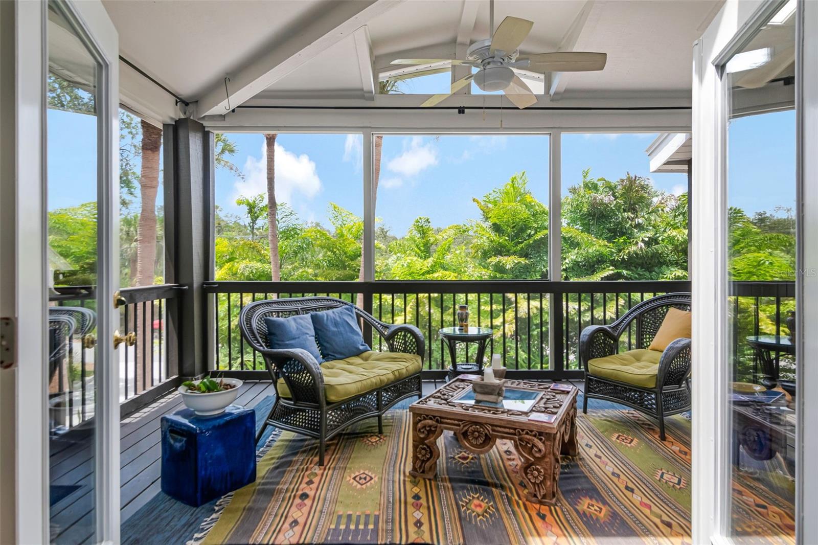SHELL POINT - Residential