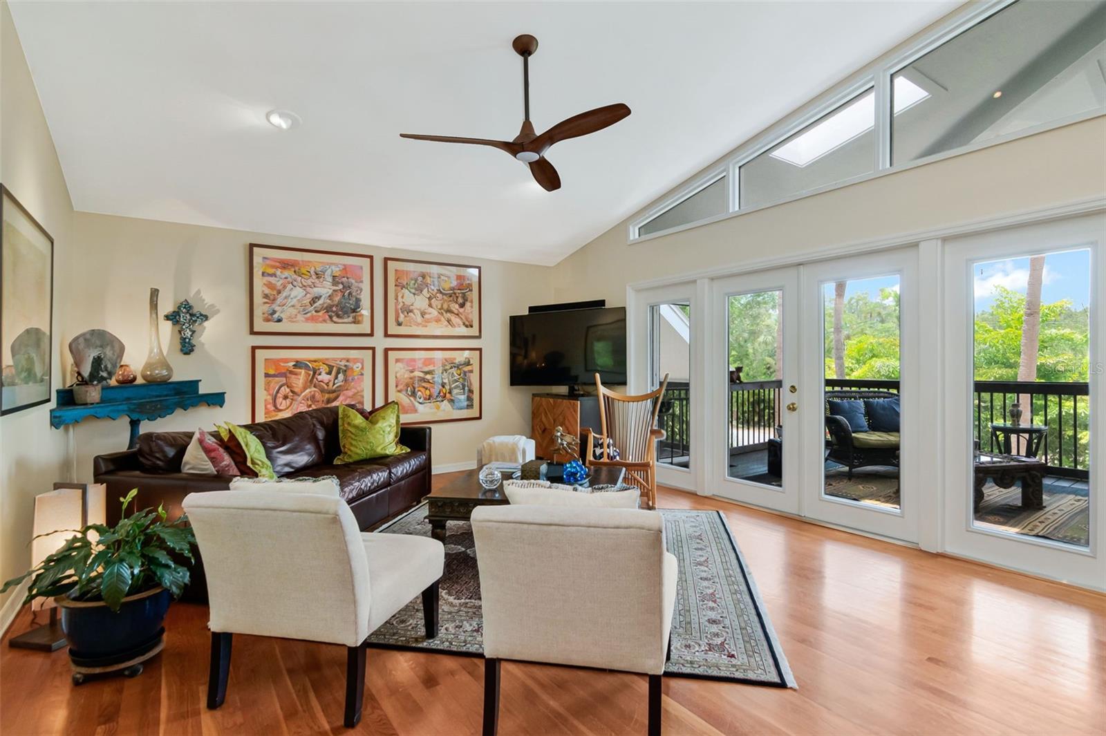 SHELL POINT - Residential