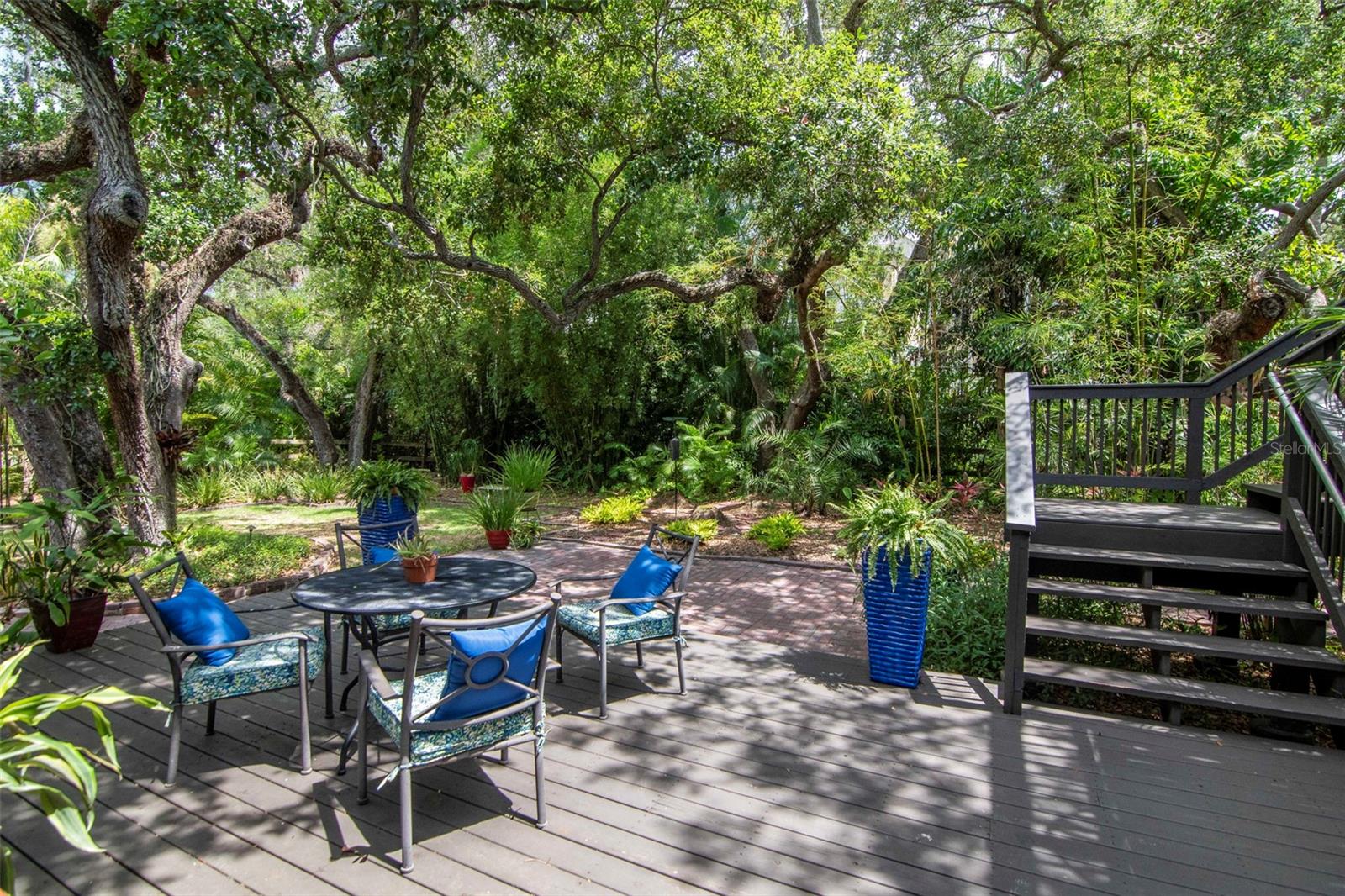 SHELL POINT - Residential